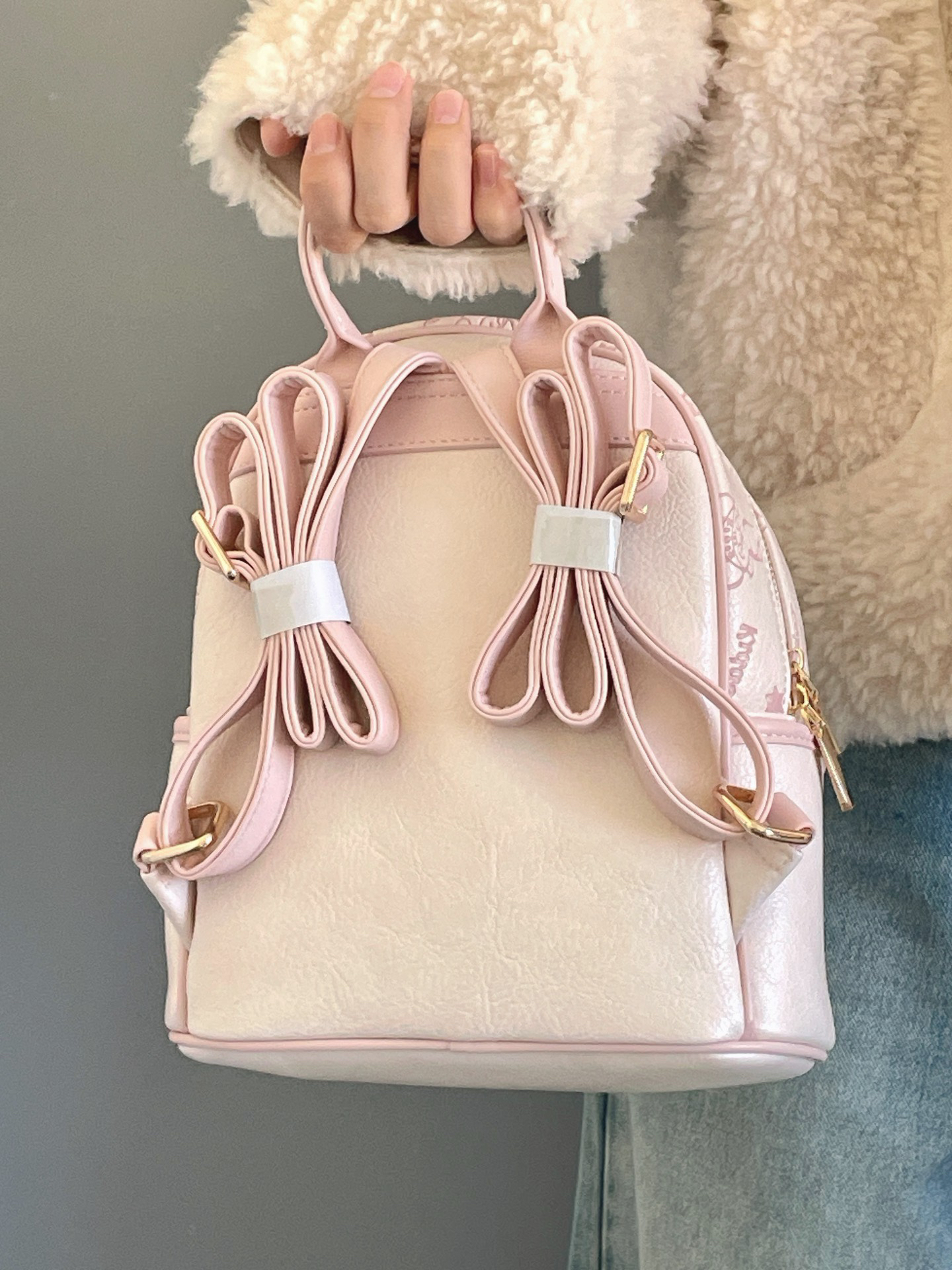 好甜呀!感觉是虞书欣女鹅会背的包包耶🤩