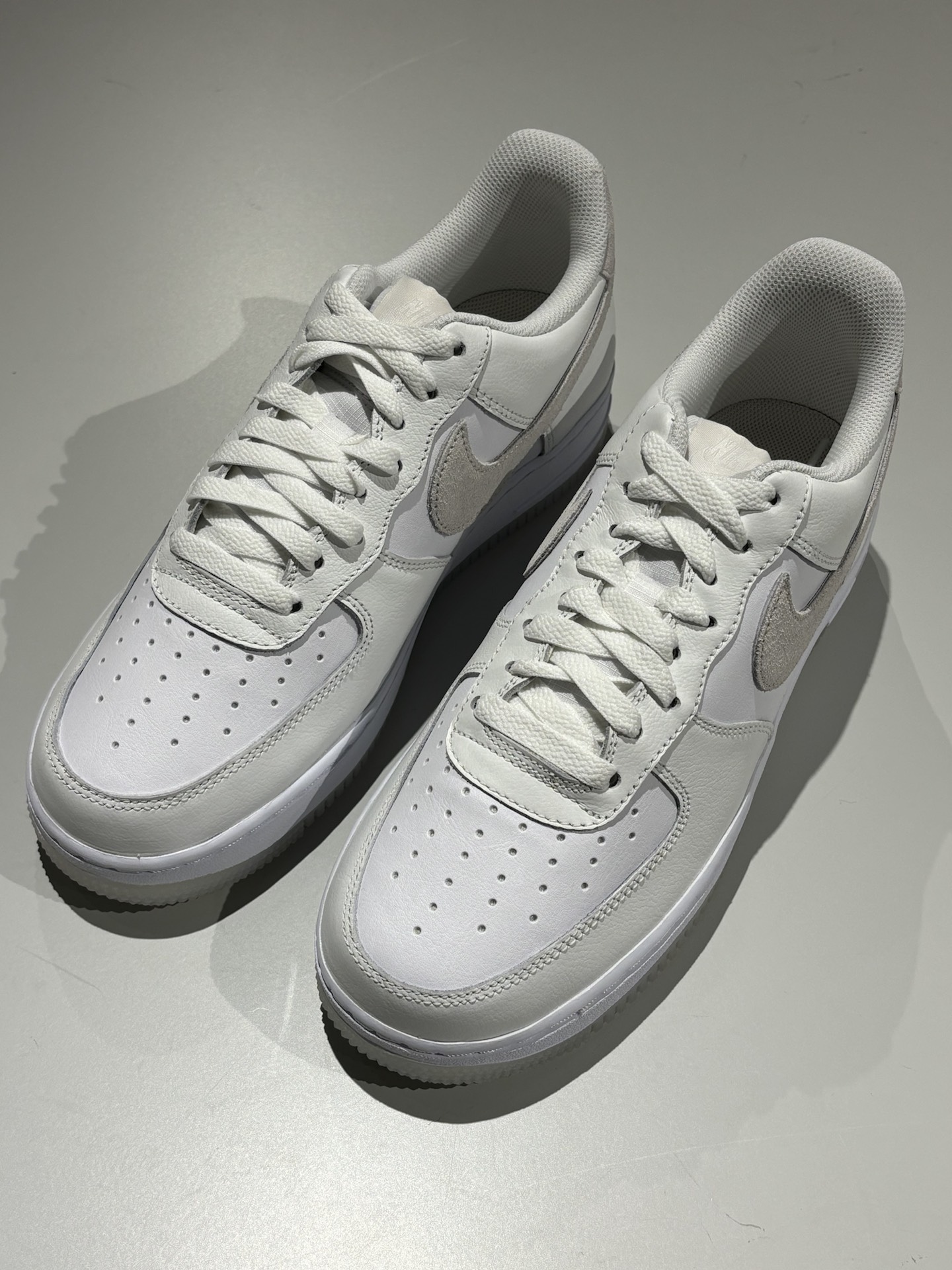 nike 空军一号 灰白色