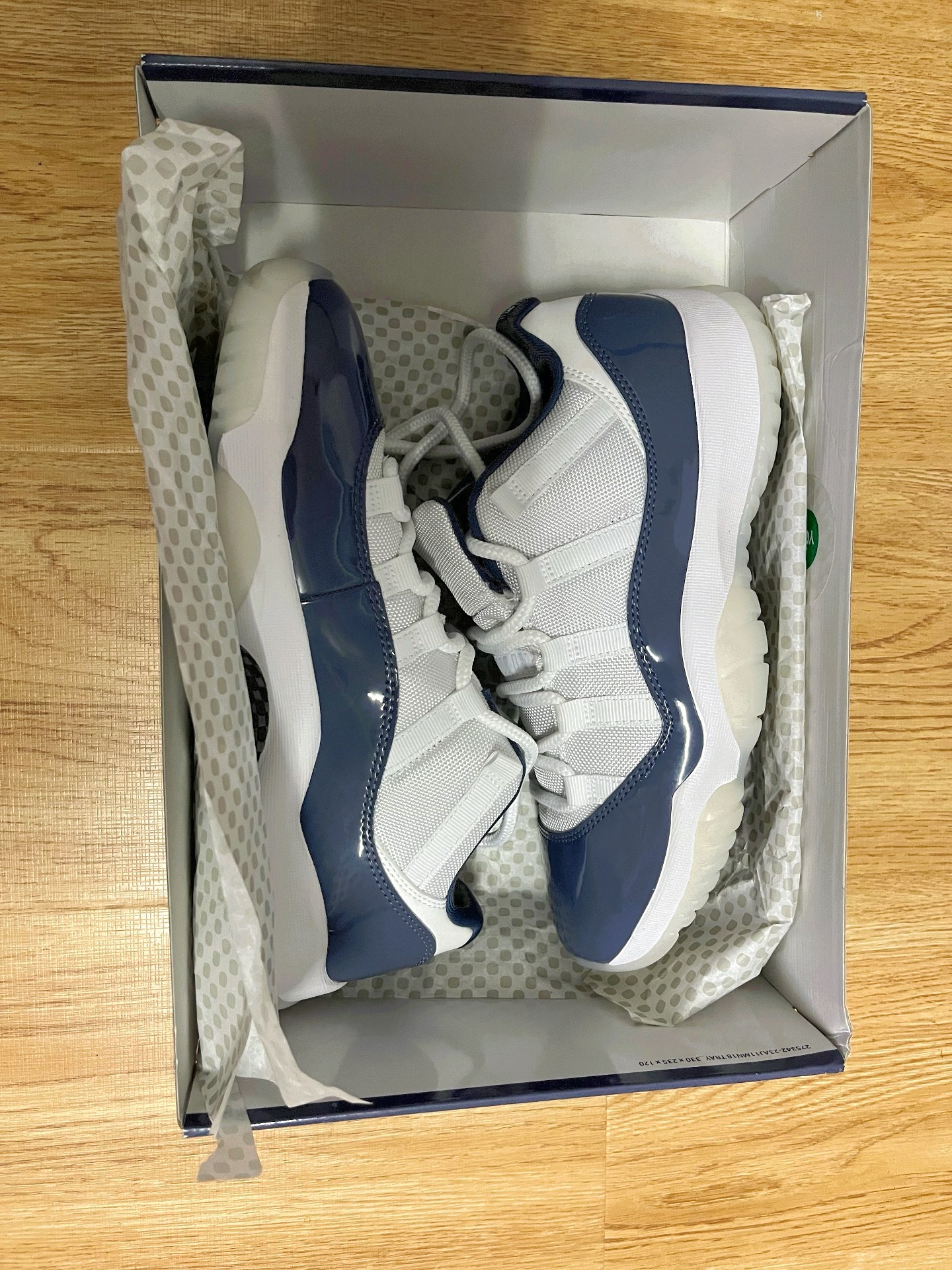 custom review-jordan autographed 11 Retro Low Diffused Blue