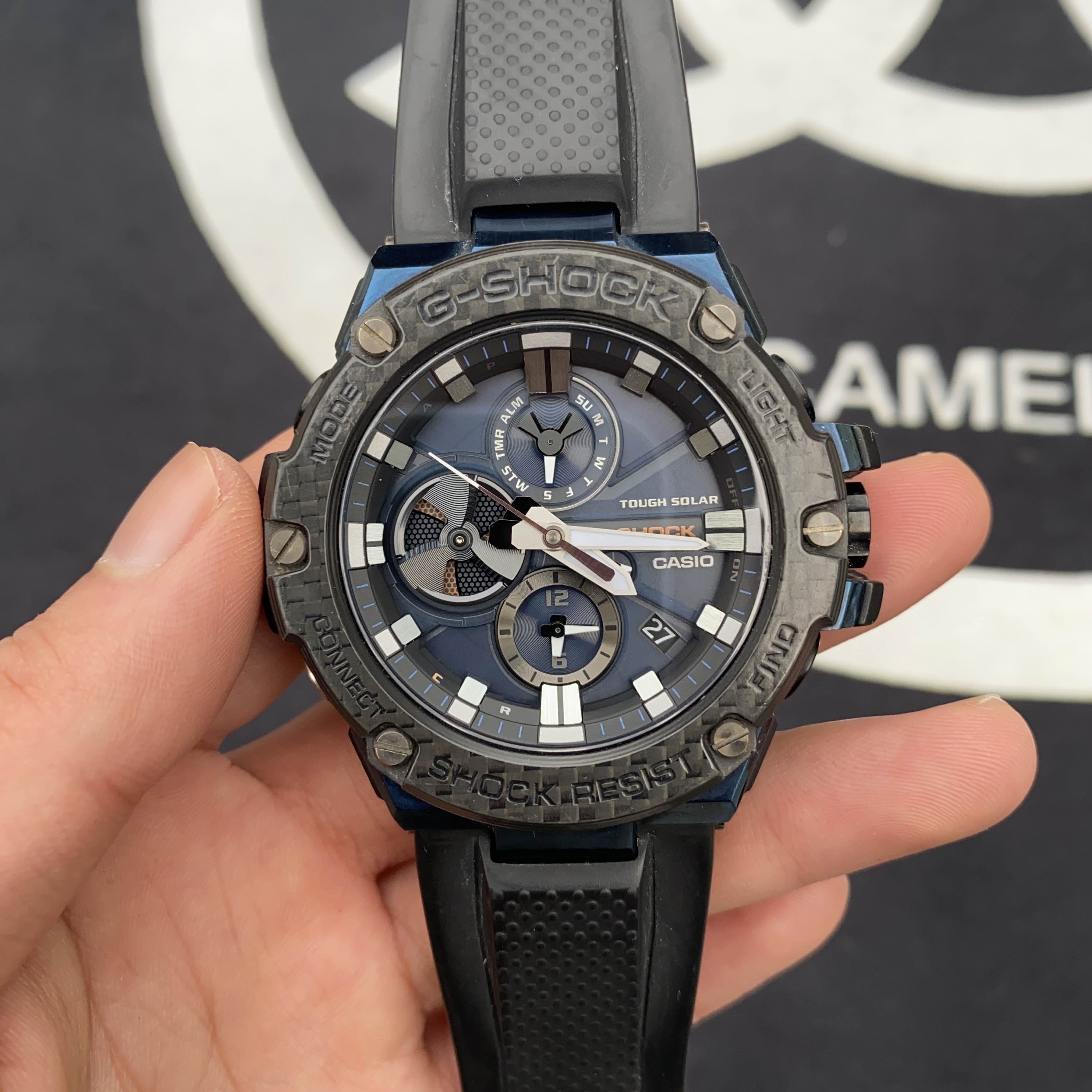 出售一支卡西欧钢铁之心碳纤维