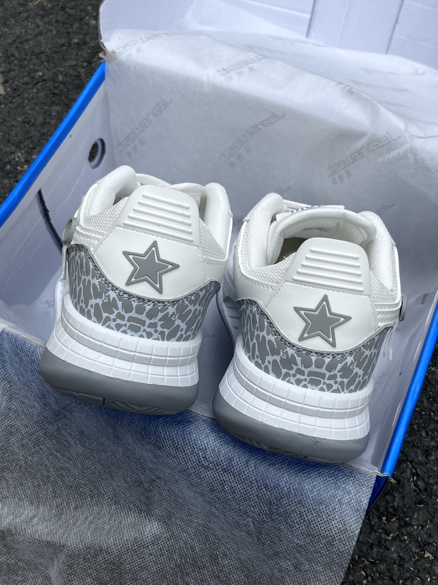 啊啊啊!谁还木有这双星星板鞋