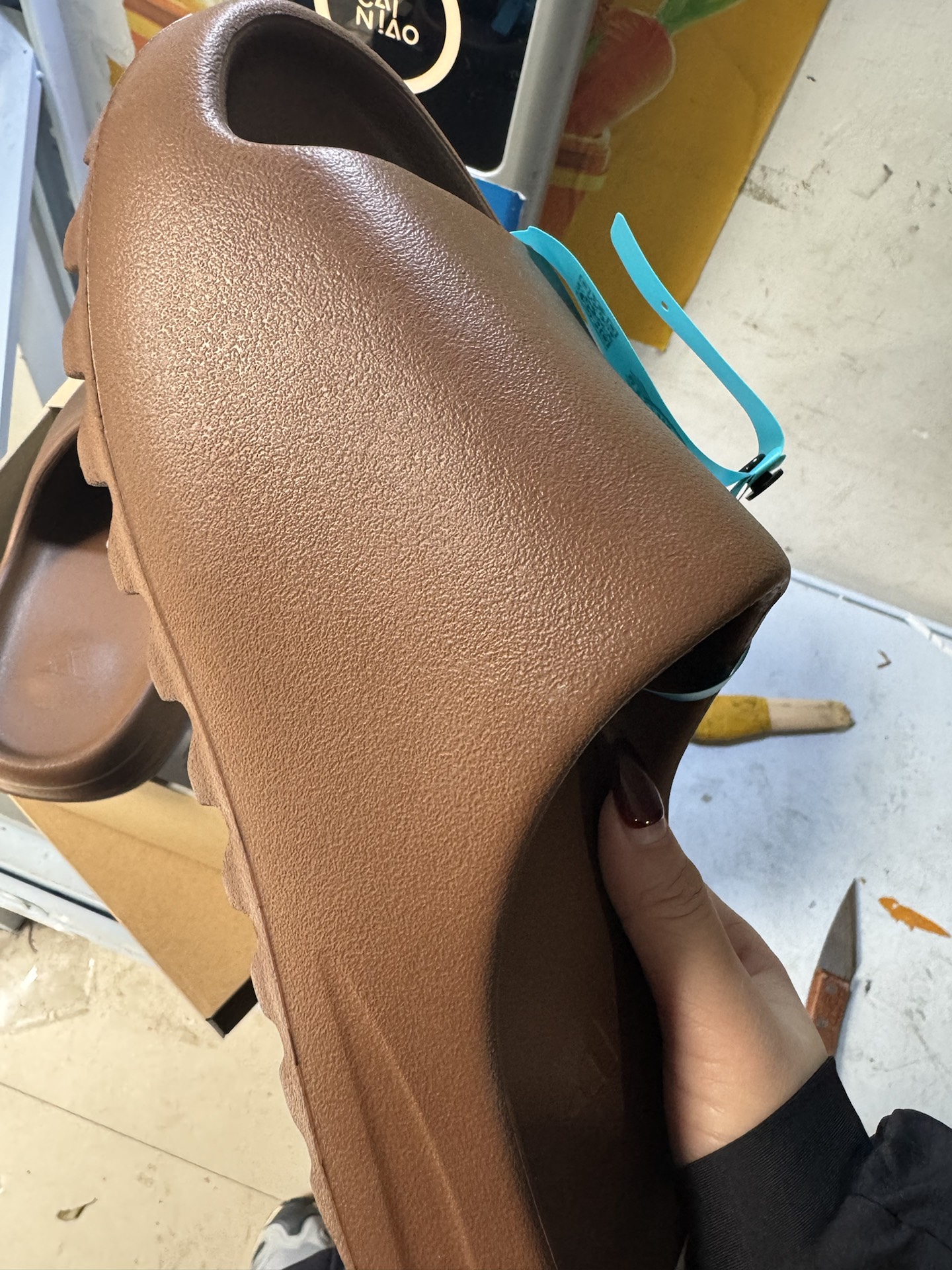 custom review-Adidas Originals Yeezy Slide EVA Низкий Слип Устойчивый к истиранию Унисекс Слип Лен Коричневый