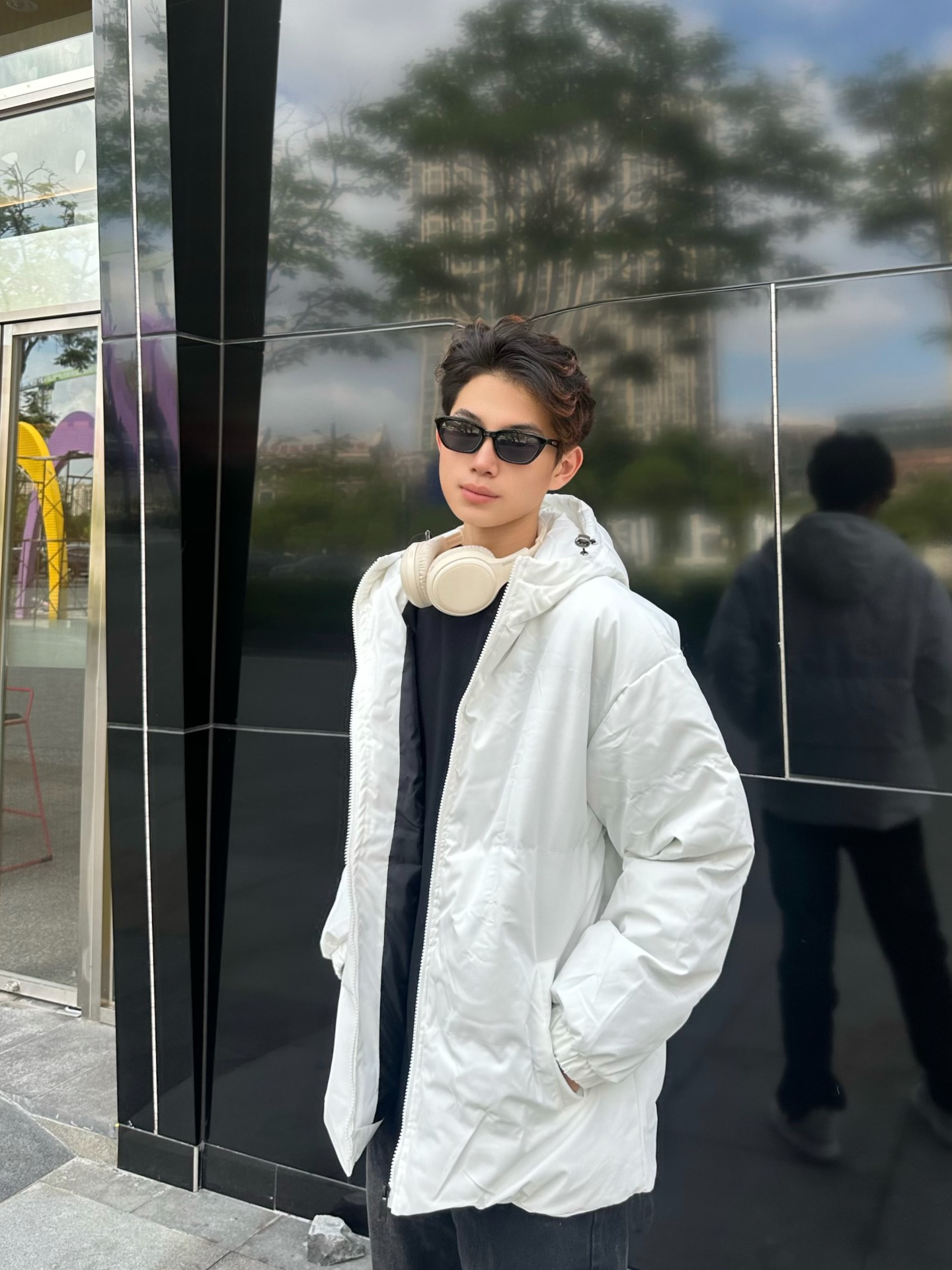 男生冬季羽绒服这样穿超帅!