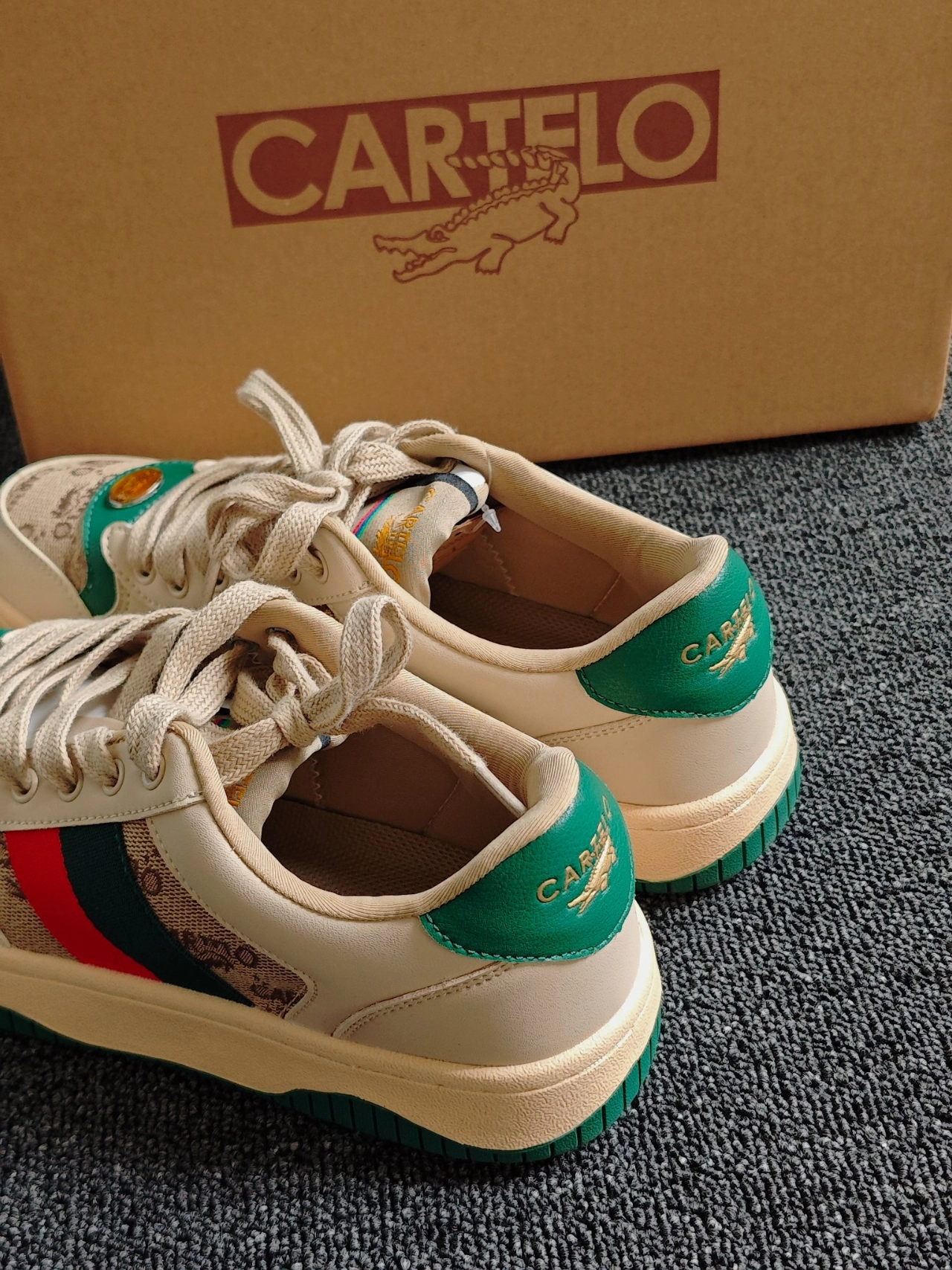 我的五一出游鞋子给宝子们也看看
被小鳄鱼🐊吸引到啦呀!