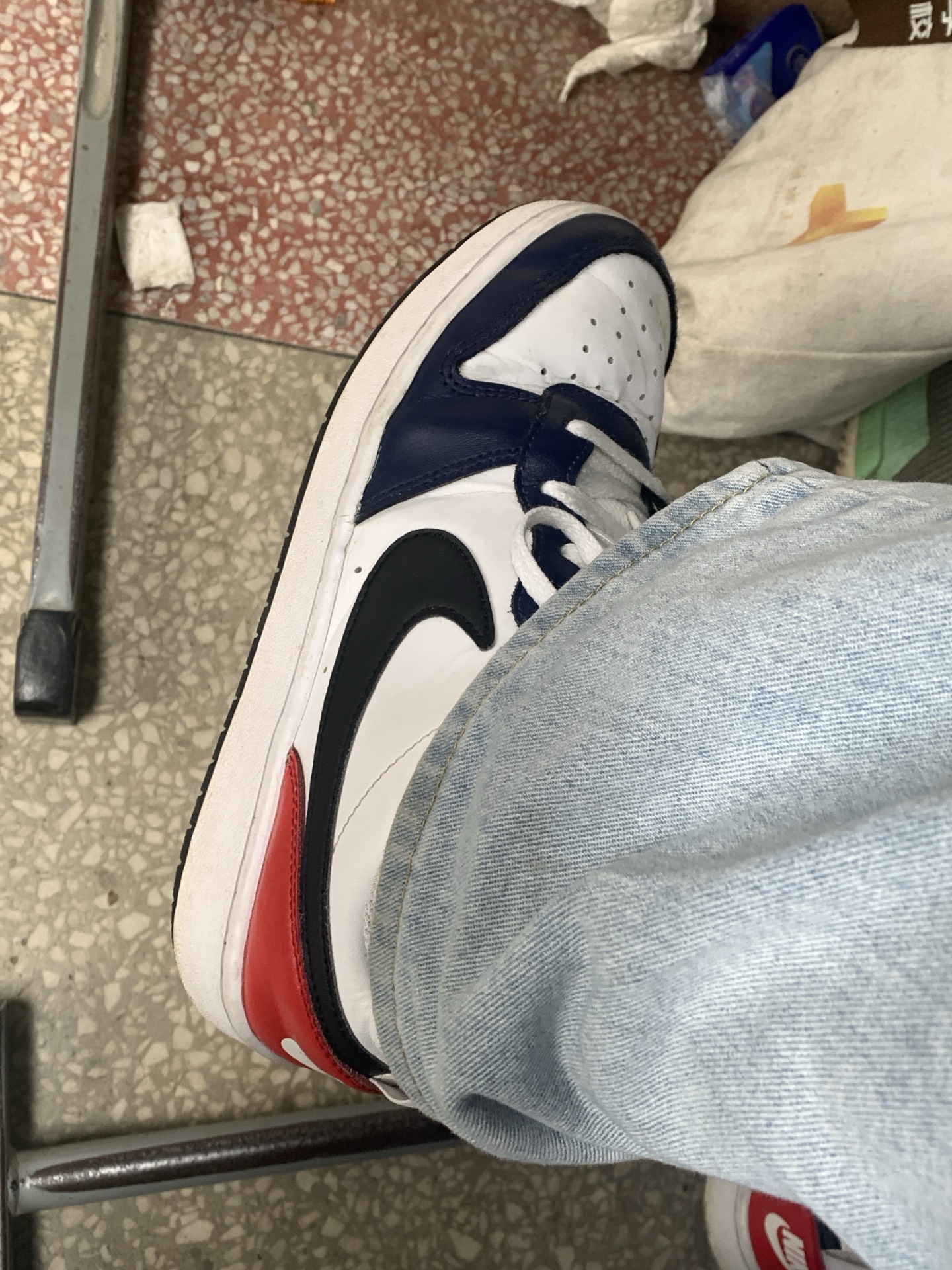 百搭耐克布鞋 黑曜石色