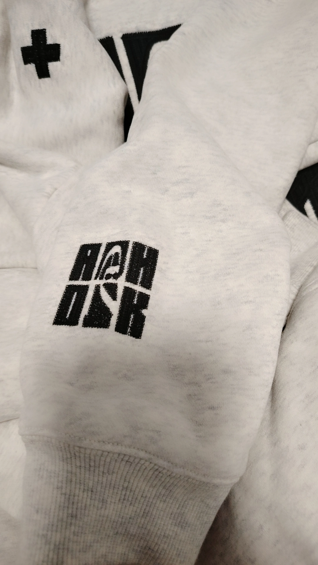 custom review-A Chock Унисекс Свитшоты