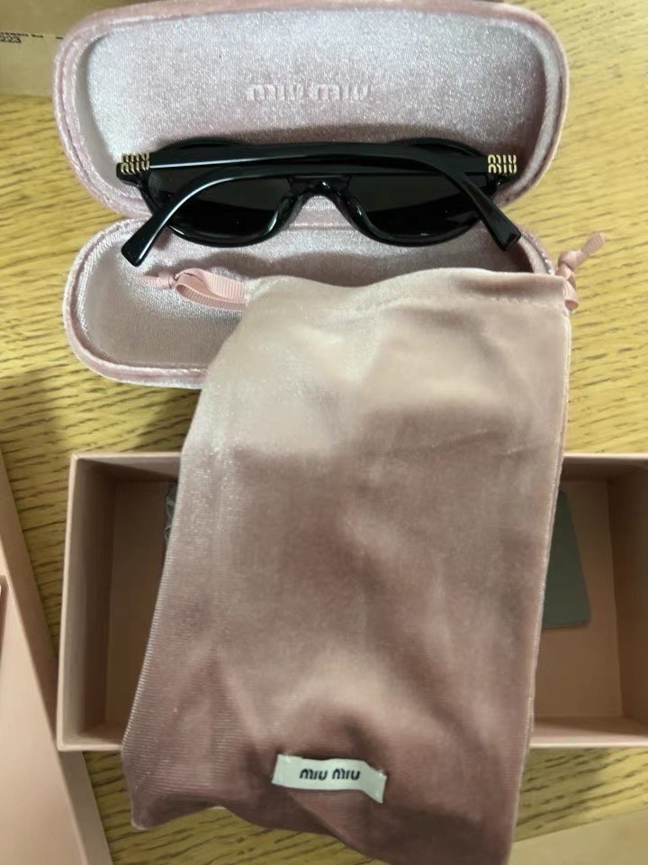 custom review-MIU MIU OVAL SUNGLASSES Унисекс Черный