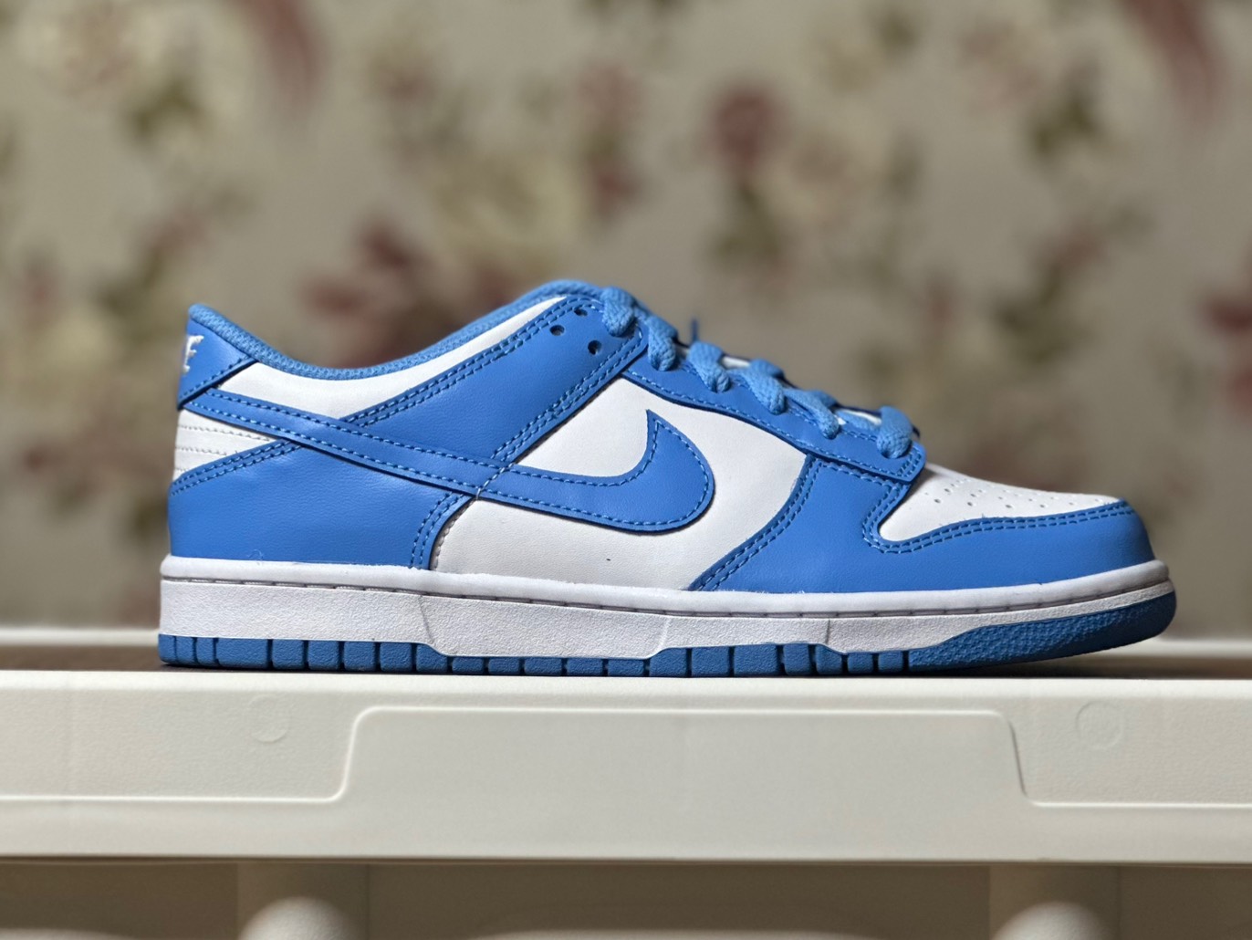 了😅全身出了蓝白两色没有其他颜色