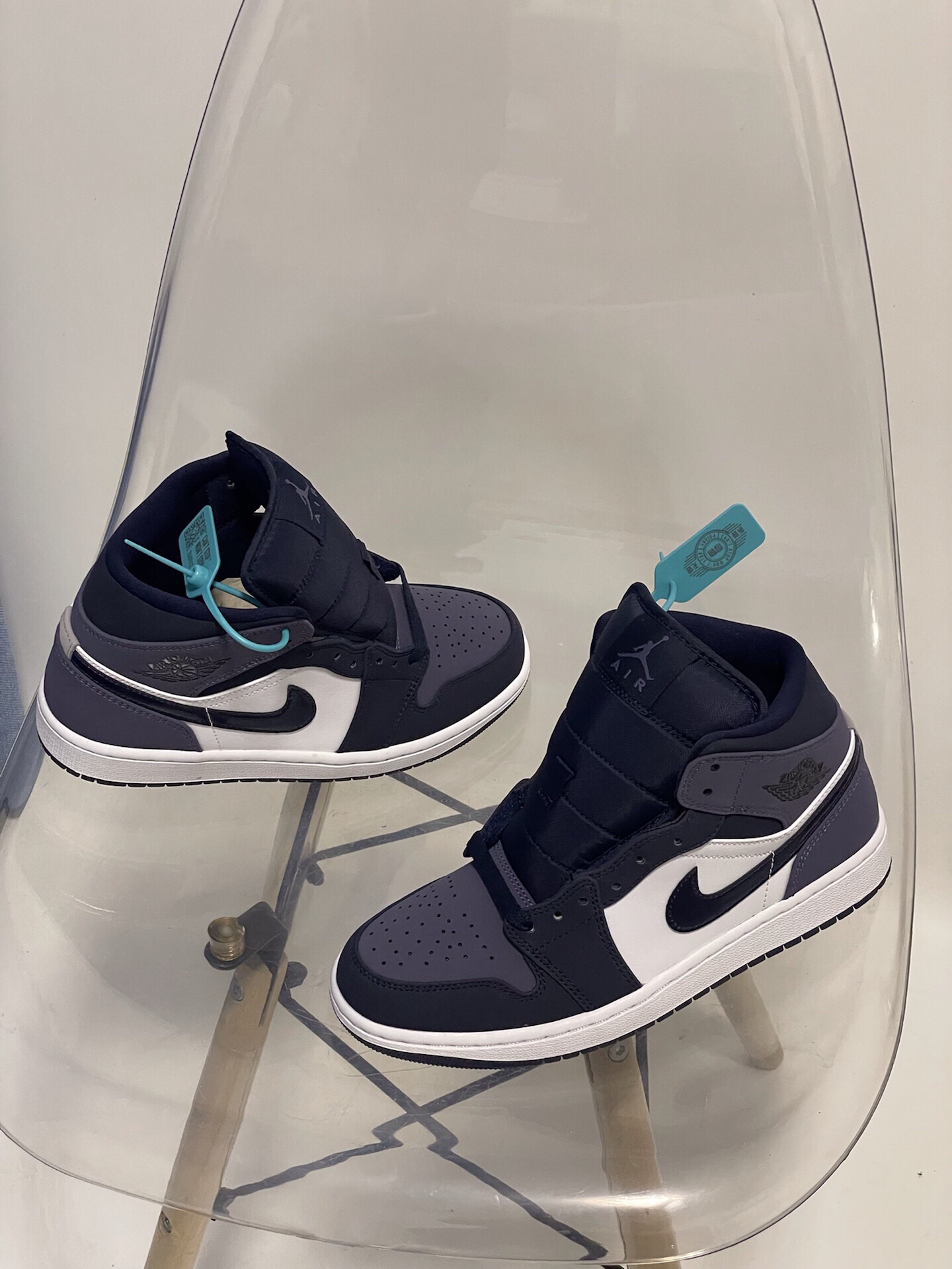 夏天的jordan高帮篮球鞋