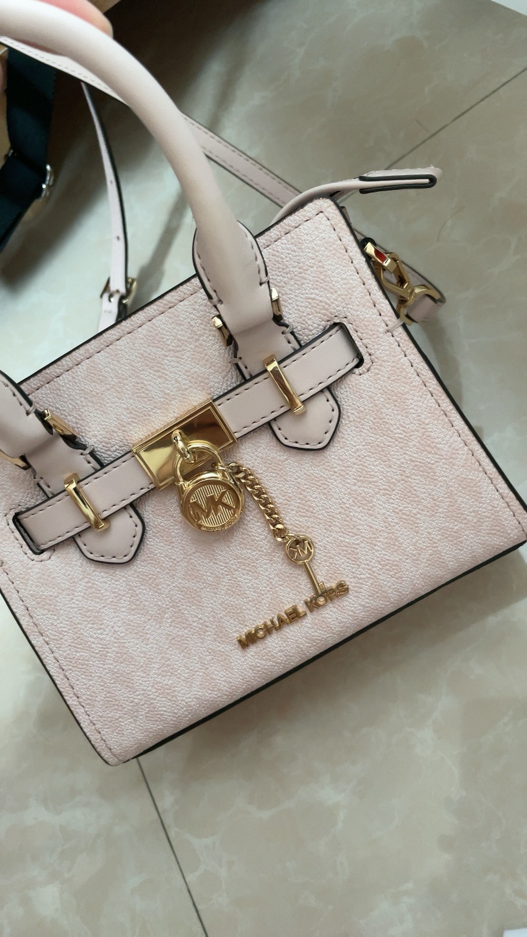 custom review-MICHAEL KORS Jet Set Сумка из коровьей кожи Сумка для покупок Сумка через плечо Маленькая женская Чисто черная
