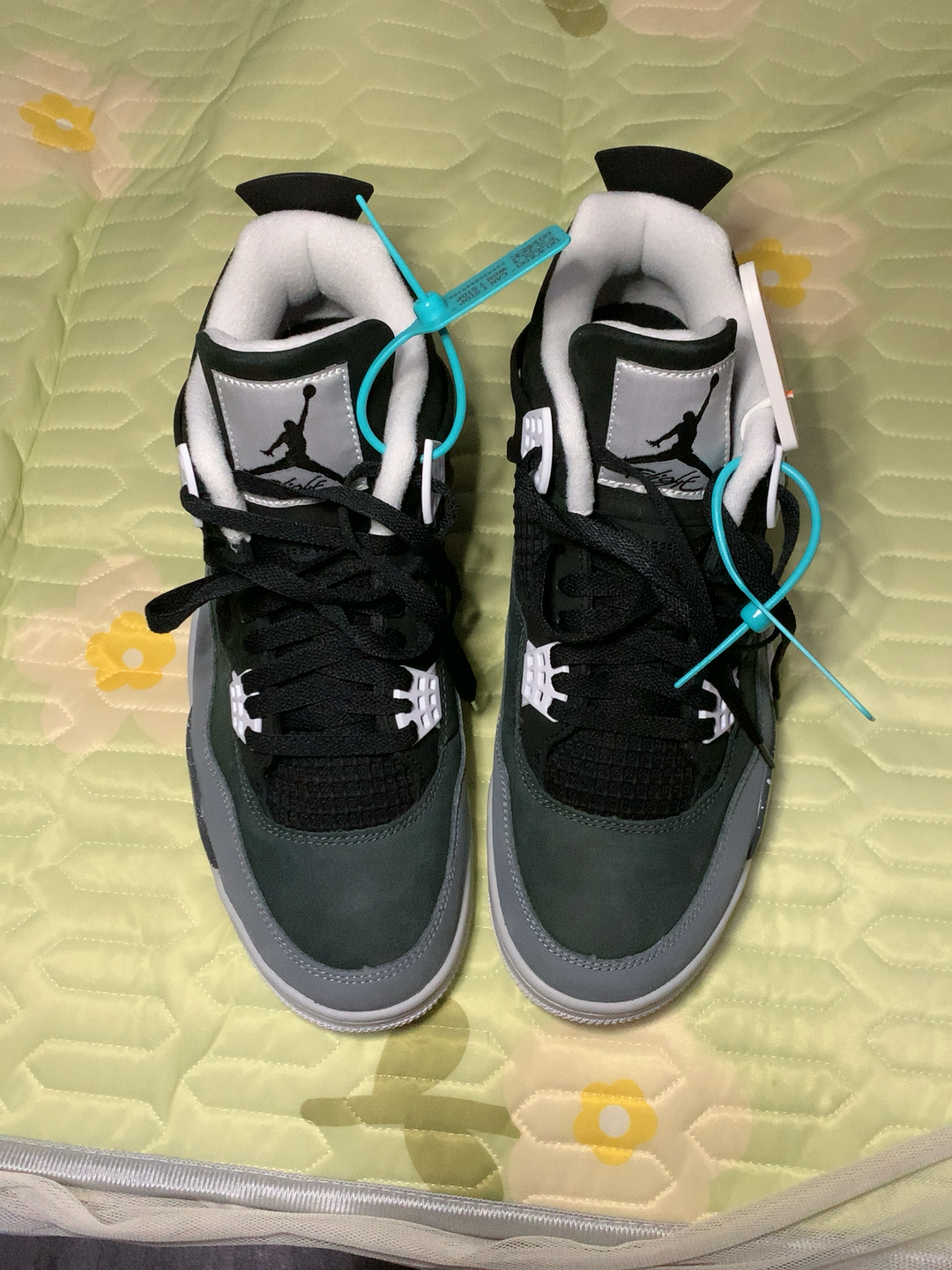 custom review-Air Jordan 4 
Fear
