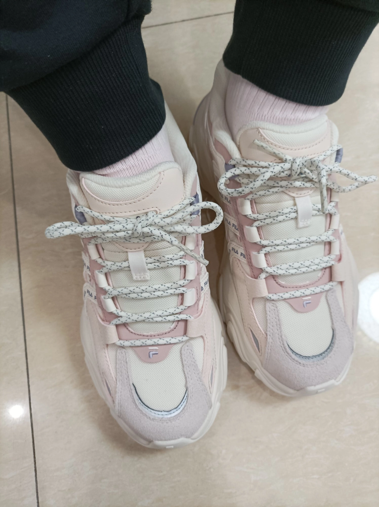 斐乐鱼刺老爹鞋