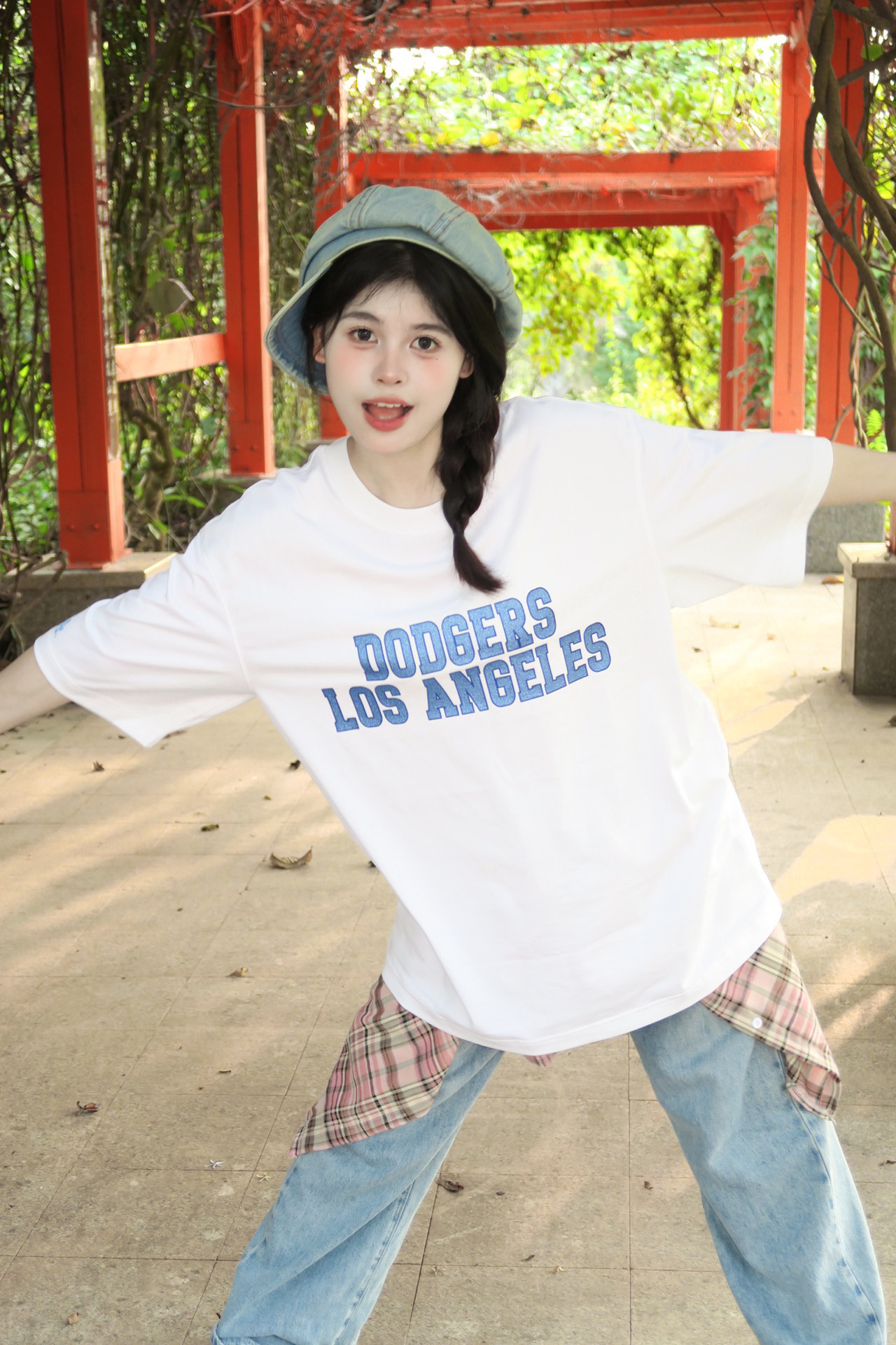 简单大方的衣服就是很好看