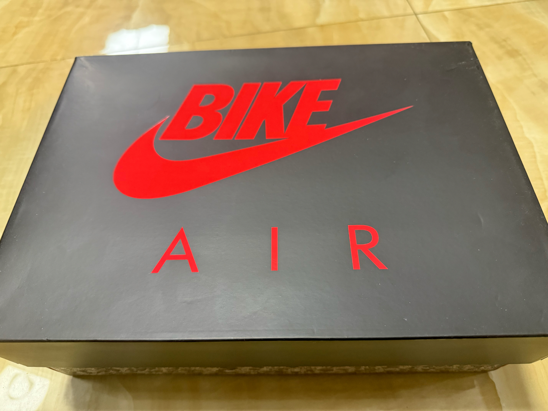 custom review-JORDAN 4 Rm Sp Nigel Sylvester Driveway Grey