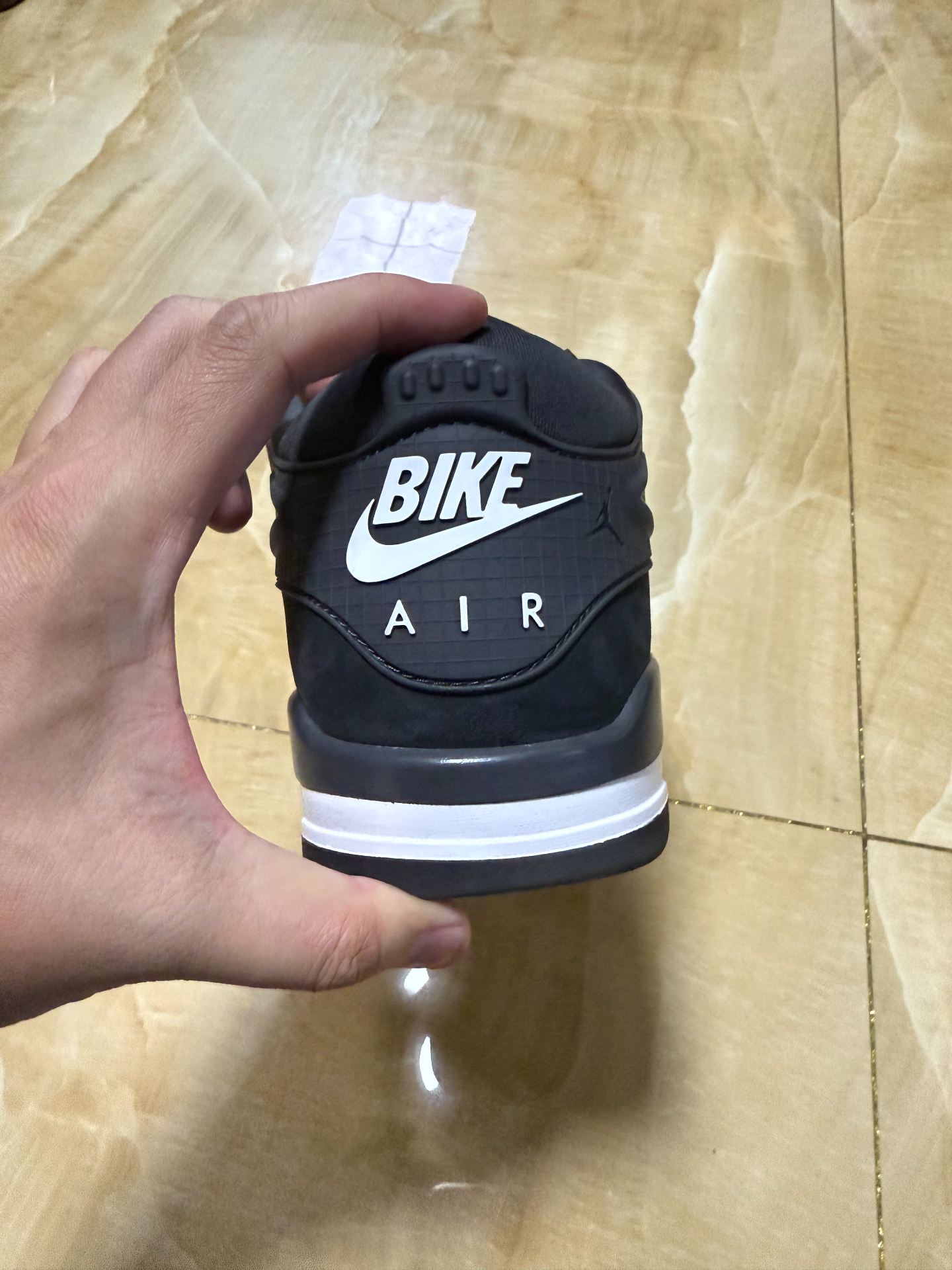 custom review-JORDAN 4 Rm Sp Nigel Sylvester Driveway Grey