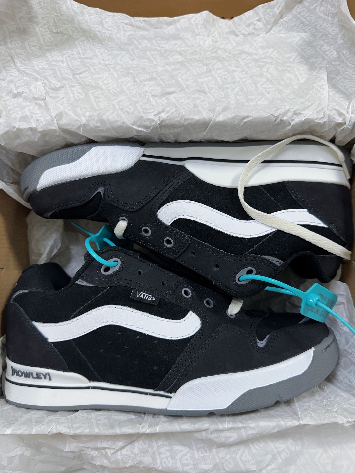 custom review-Vans Rowley Устойчивые к истиранию Низкие Кроссовки для скейтбординга Унисекс Черный Белый