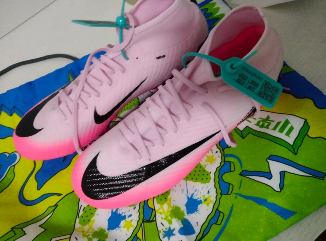 custom review-Nike Zoom Mercurial Superfly 9 Academy AG 'Mad Brilliance Pack'