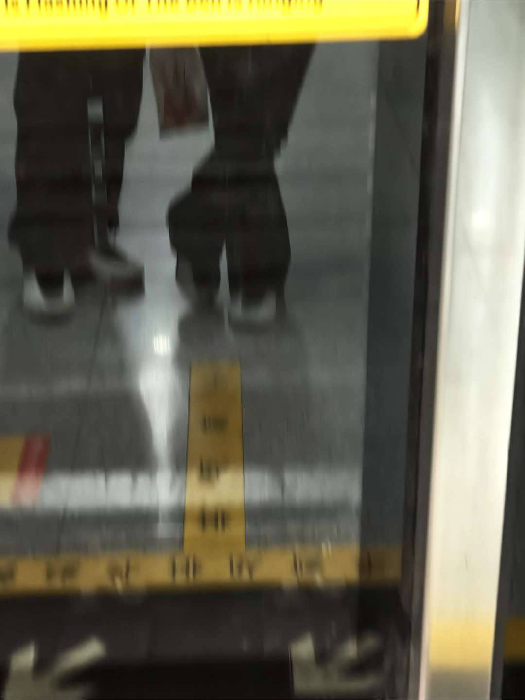 custom review-Adidas A.E. 1 ' Anthony Edwards 1 ' Устойчивый к истиранию MID Топ Баскетбольные кроссовки Мужской Черный Белый