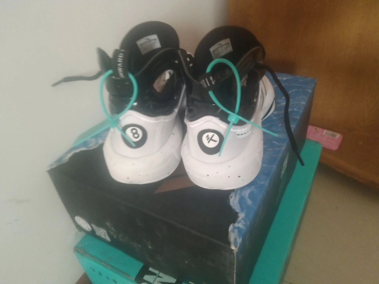 custom review-ANTA KT8 KT 8 Черный Eight противоскользящий устойчивый к истиранию высокий топ баскетбольные кроссовки мужской черный белый