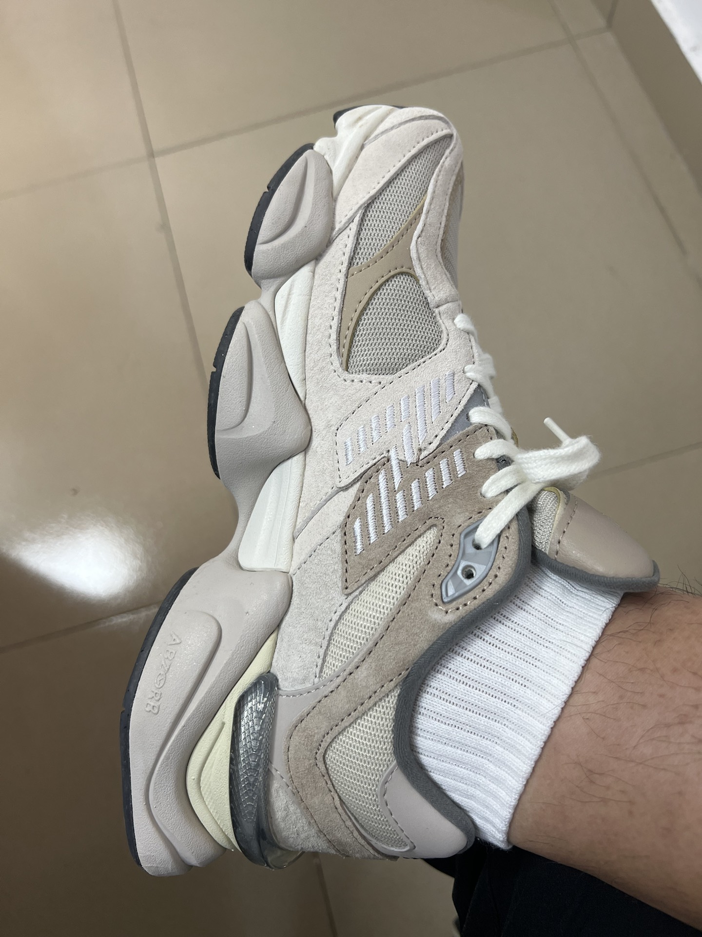 custom review-New Balance 9060 Sea Salt