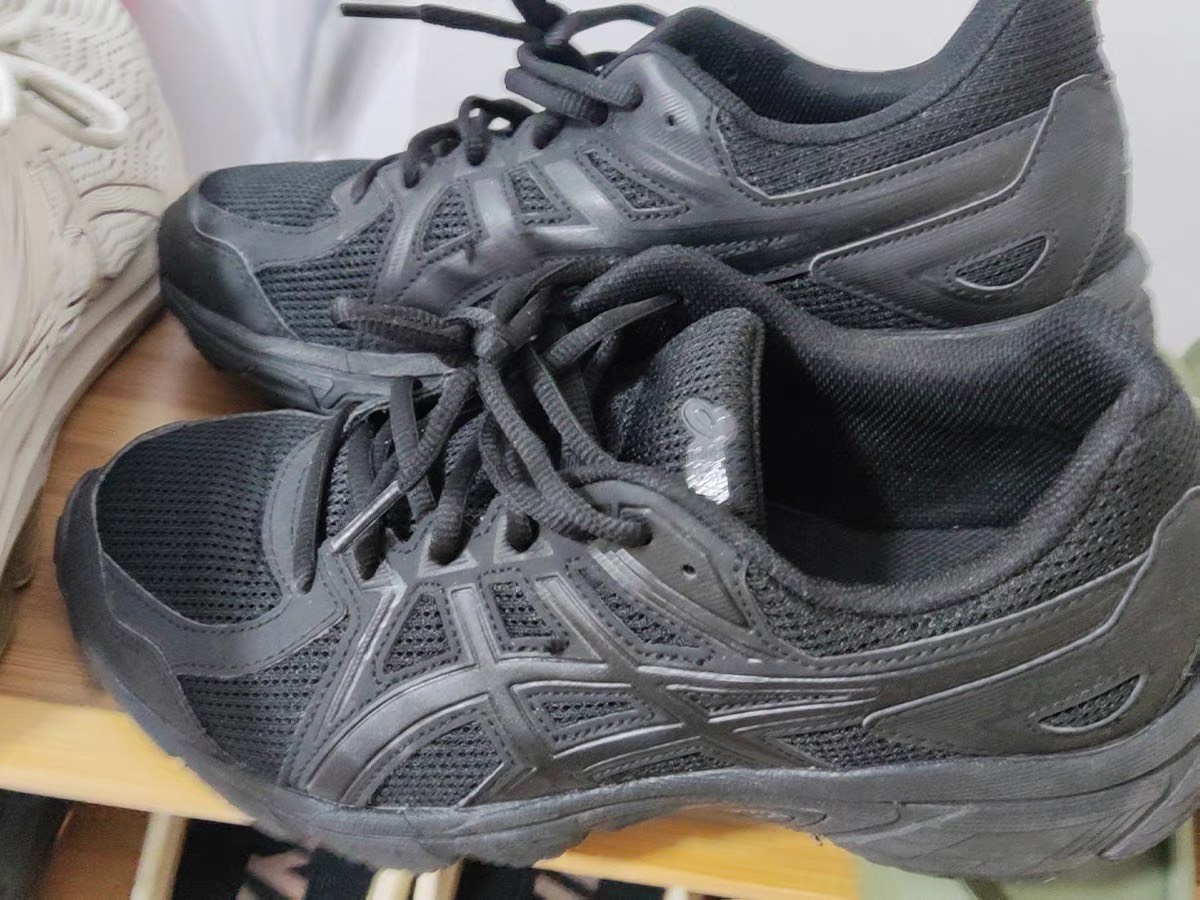 custom review-ASICS Jog 100 T Устойчивый к истиранию Дышащий Низкий Топ Vibram® Megagrip Повседневные Беговые Кроссовки Мужские