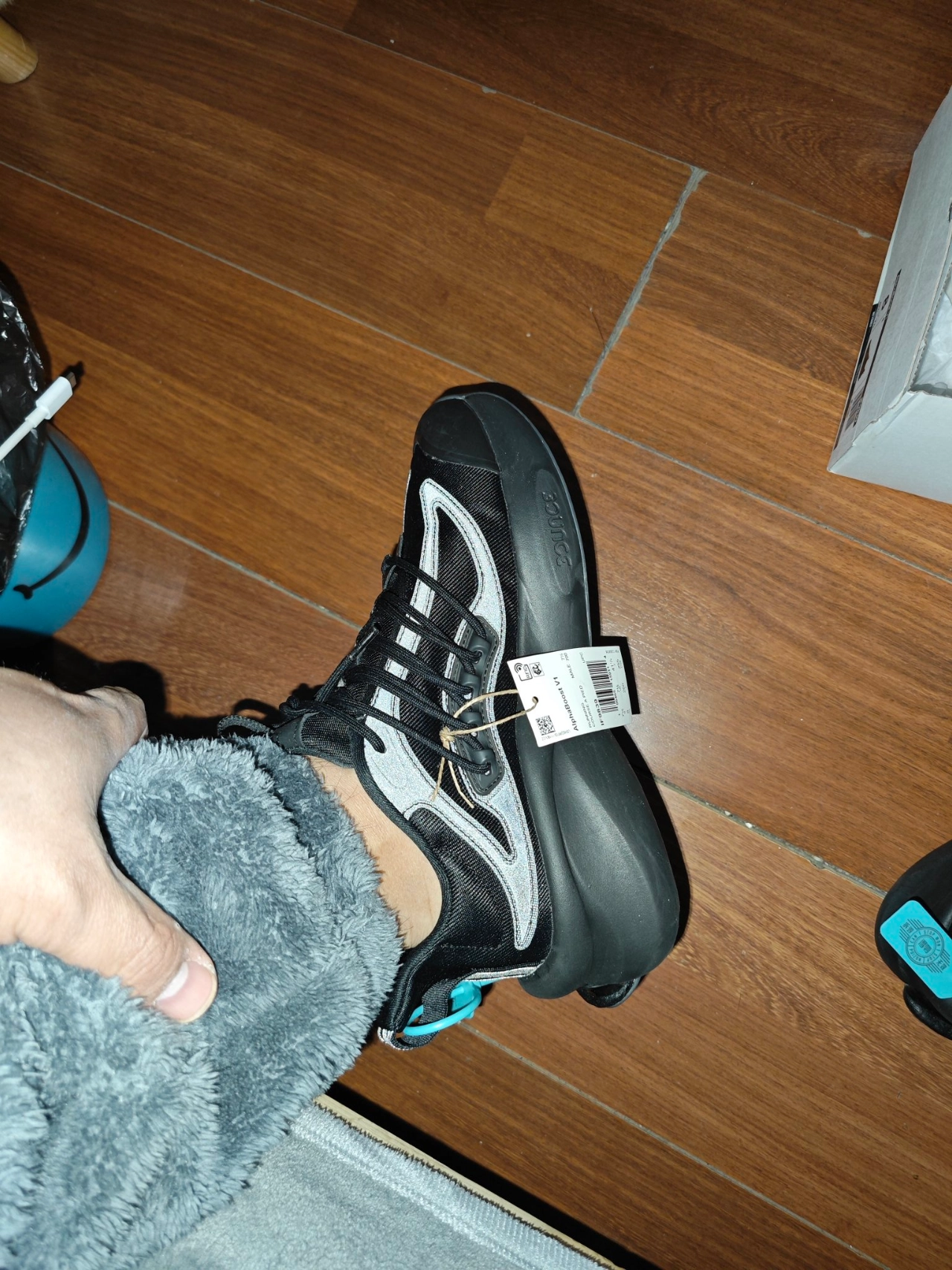 custom review-adidas Alphaboost V1 Амортизация Устойчивый к истиранию Дышащий Низкий Топ Городской Коммутирование Беговые кроссовки Мужской Черный