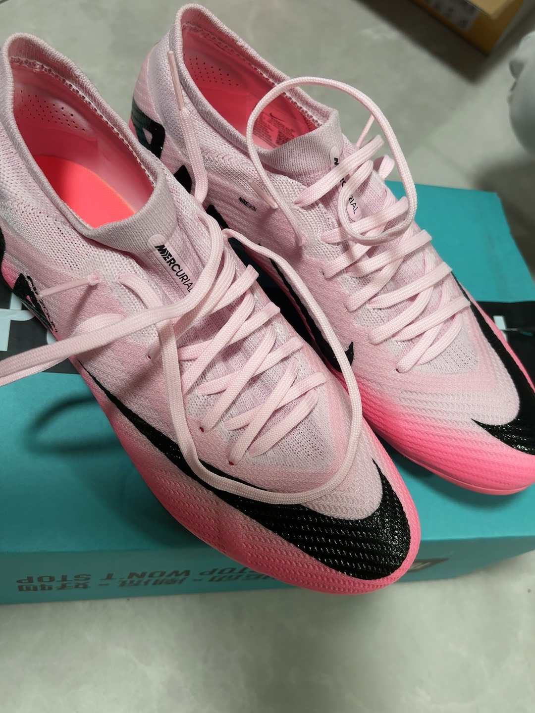 custom review-Nike Air Zoom Vapor 15 AG Искусственная трава Искусственные шипы Футбольные бутсы Мужские Розовый Черный