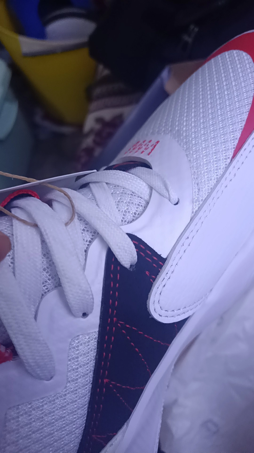 custom review-Adidas Dame Certified Амортизирующие низкие баскетбольные кроссовки устойчивые к истиранию мужские белые и красные