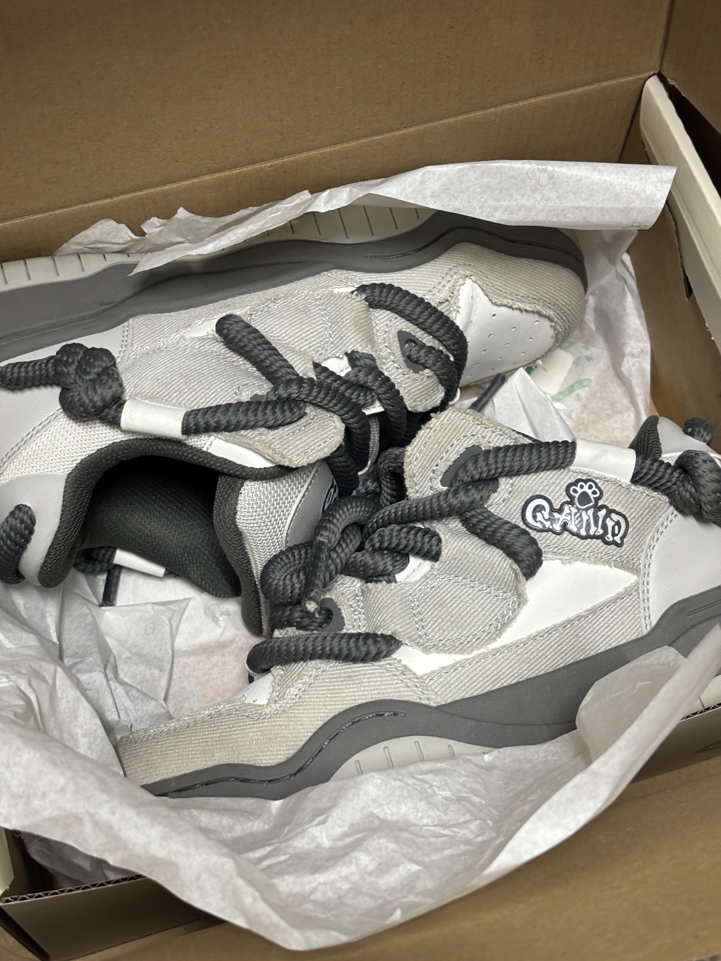 custom review-Q Wa Slip-Resistant Амортизация Устойчивый к истиранию Дышащий Увеличение высоты Низкие Кроссовки для скейтбординга Унисекс