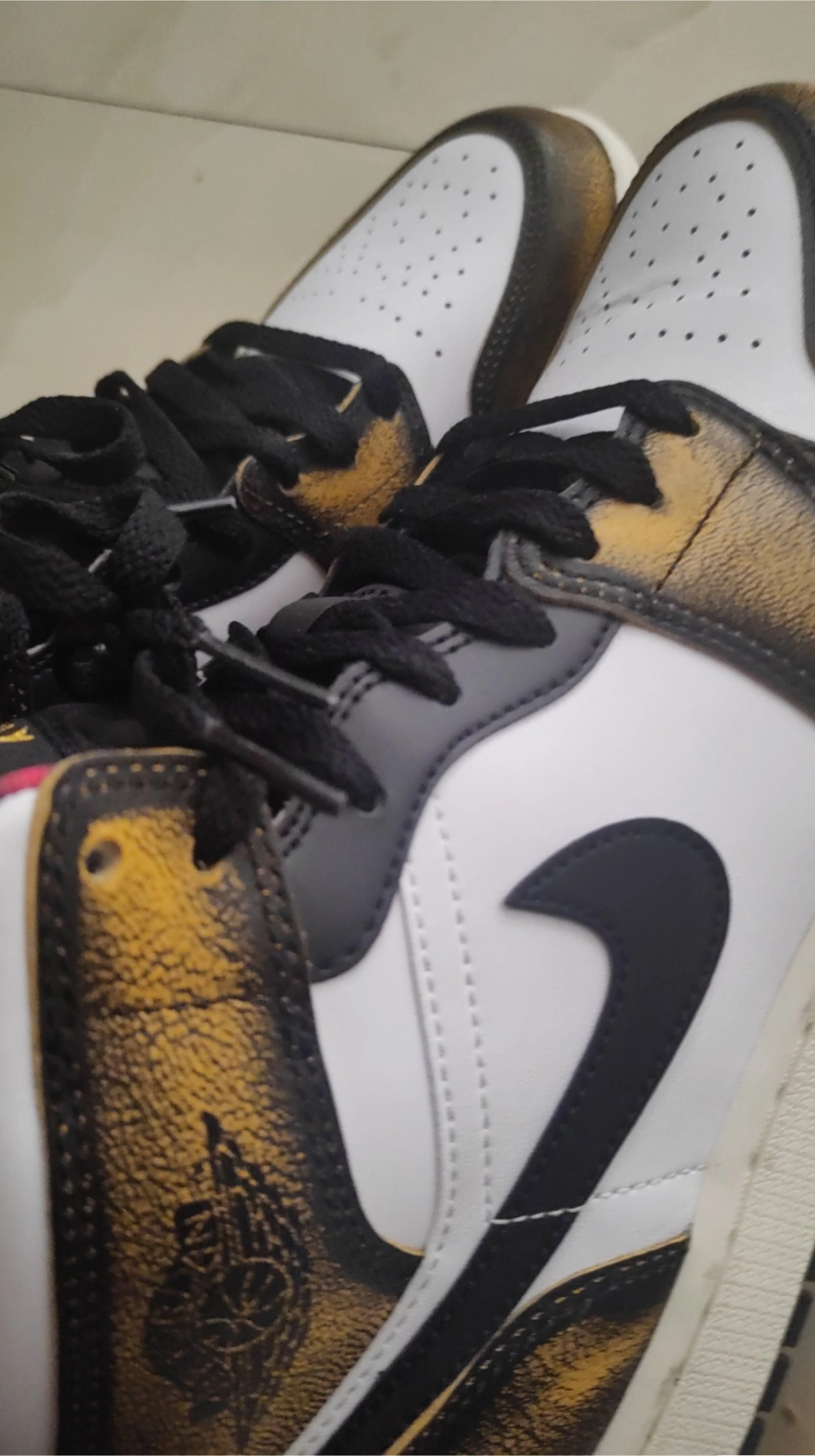 custom review-Jordan Air Jordan 1 MID SE MID Топ Винтажные баскетбольные кроссовки Мужской Белый Желтый Черный