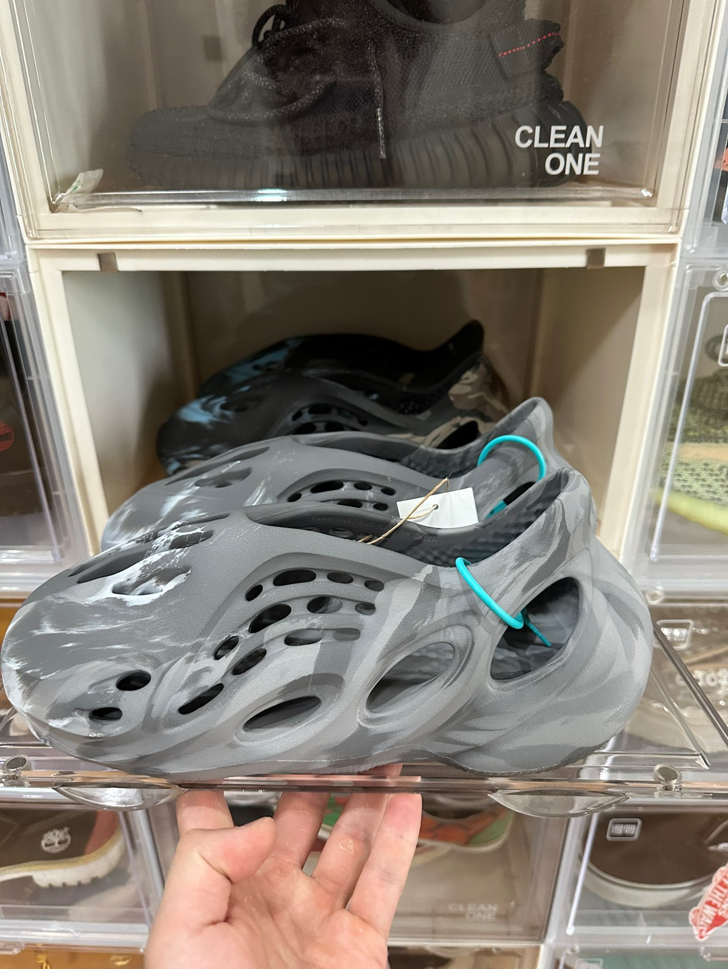 custom review-Adidas Originals Yeezy Foam Runner RNR MX GRANITE Sabo Unisex Бетон Серый