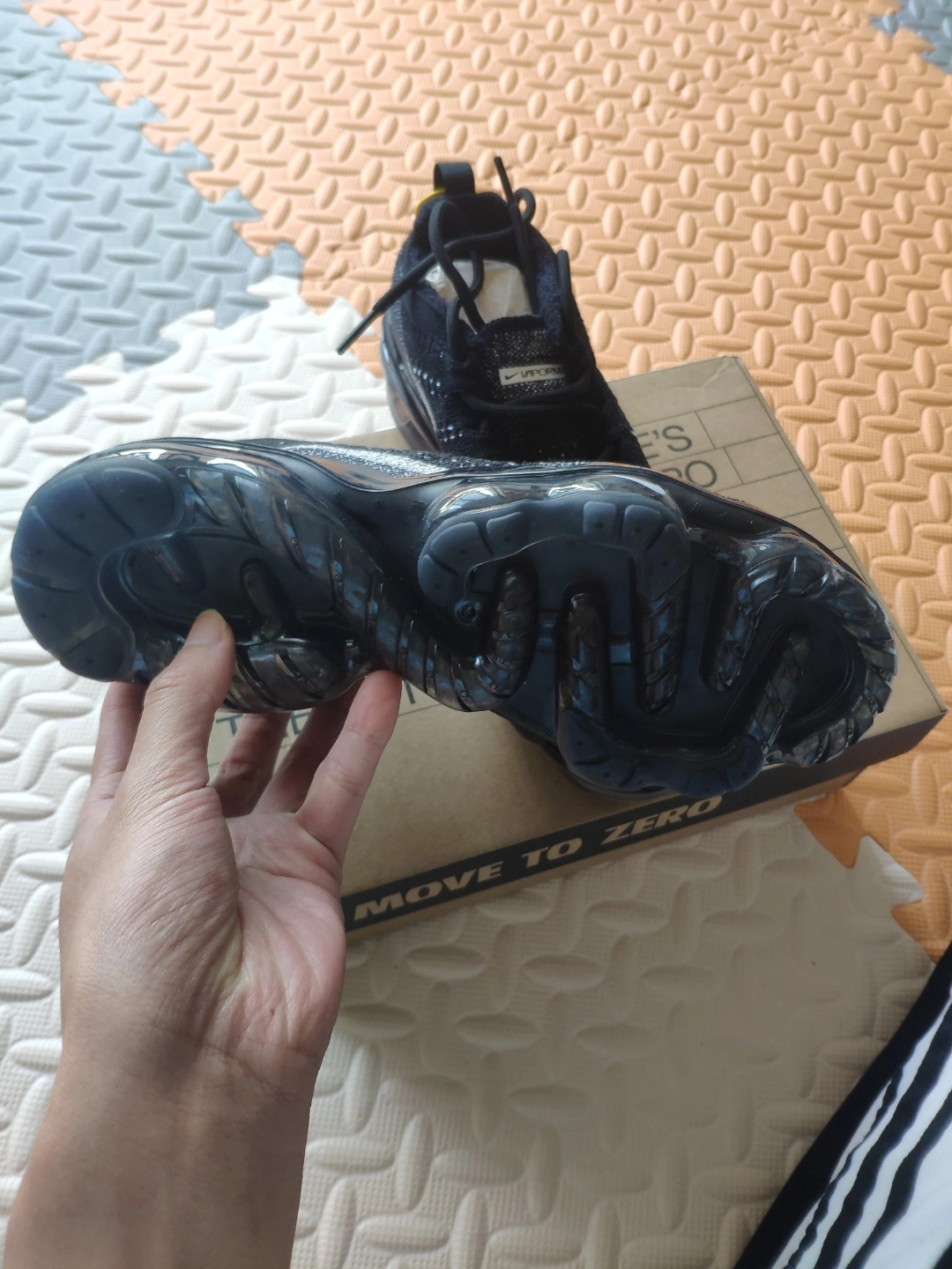 custom review-Nike VaporMax 2023 Амортизация Износостойкий Низкий Топ Повседневный Городской Коммутирование Беговые кроссовки Мужской Черный Белый