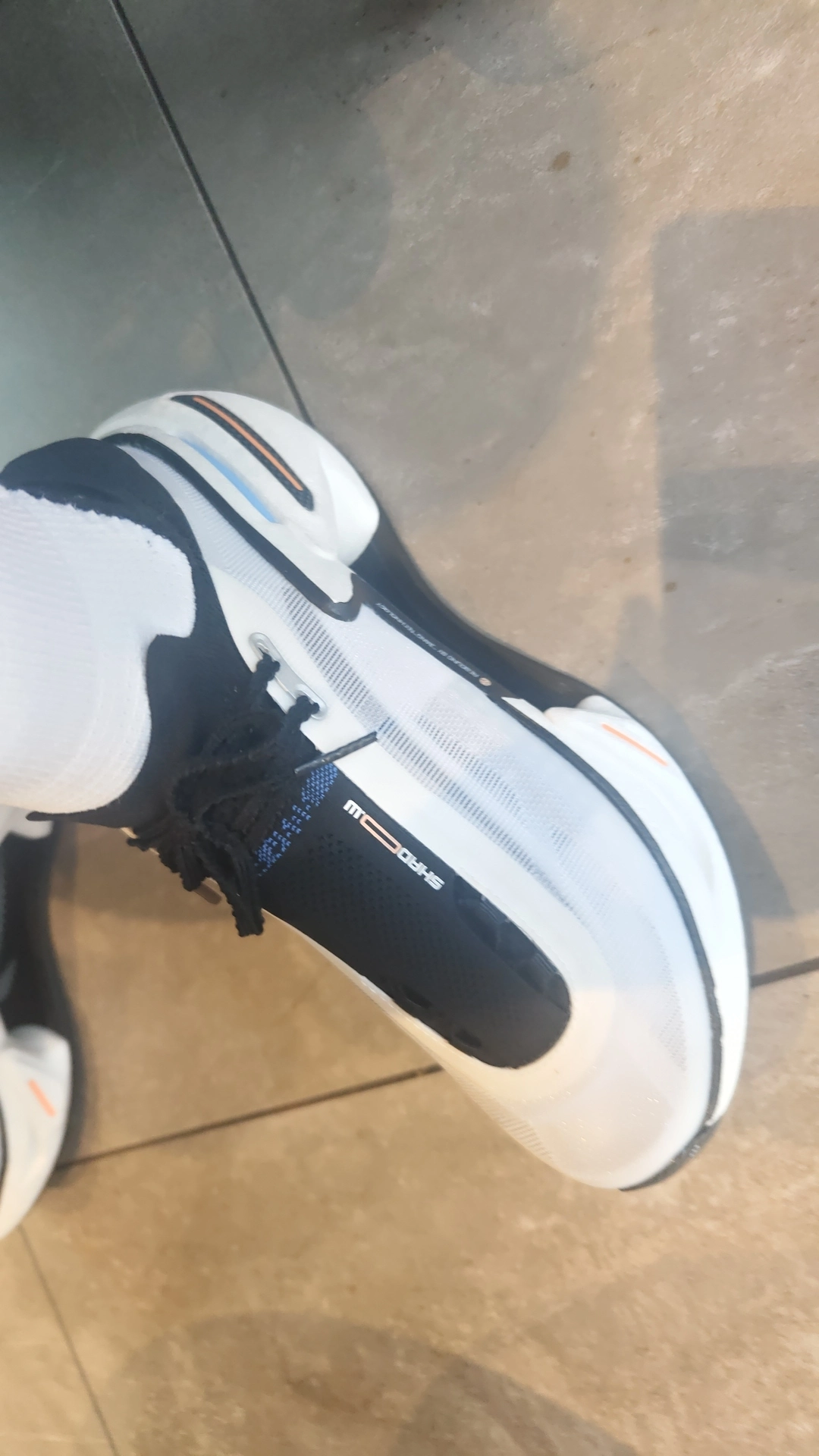 custom review-LiNing Shadow 3.0 Low Top Running Shoes Unisex Black White
