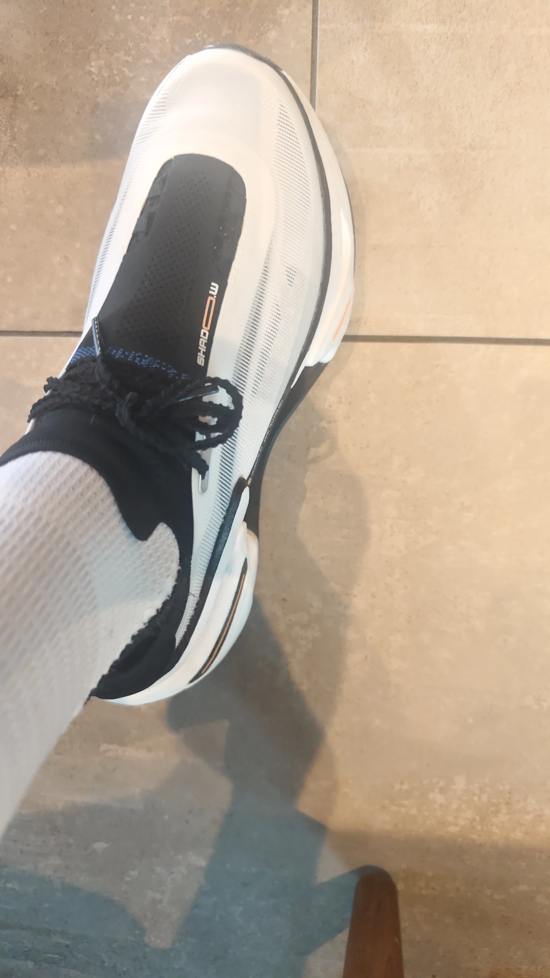 custom review-LiNing Shadow 3.0 Low Top Running Shoes Unisex Black White