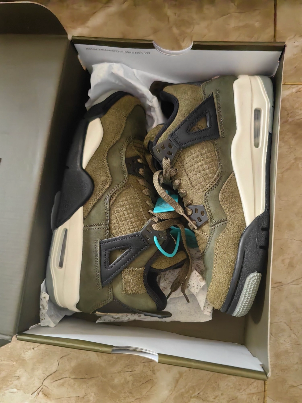 custom review-Jordan 4 Retro SE 'Craft Medium Olive' GS