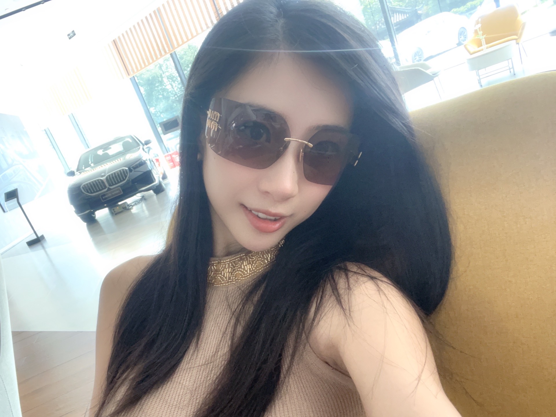 custom review-MIU MIU Нерегулярная форма Солнцезащитные очки Женские Золото