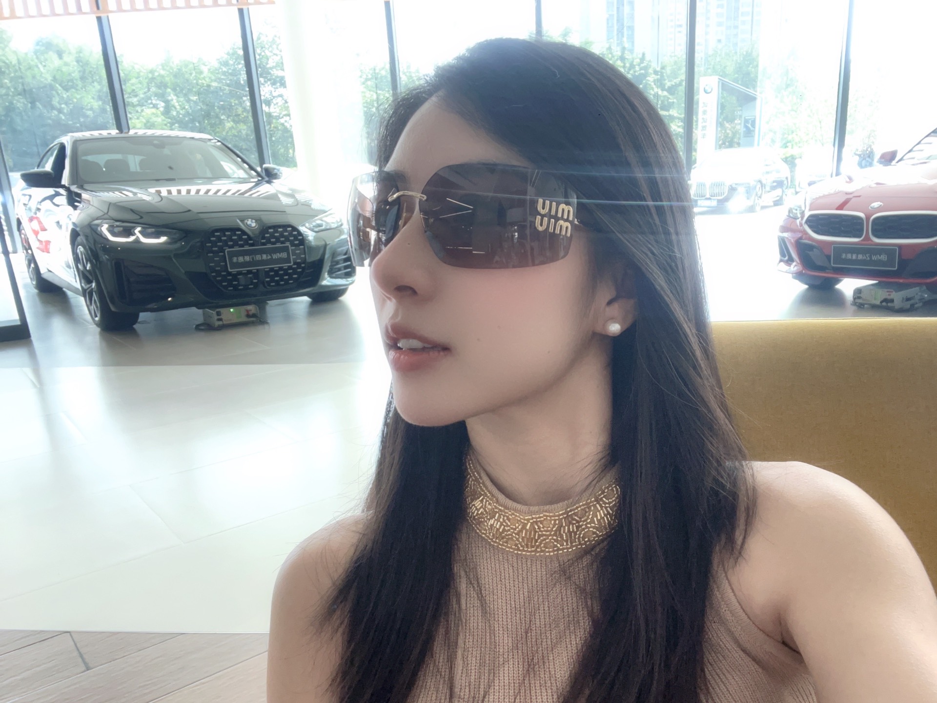 custom review-MIU MIU Нерегулярная форма Солнцезащитные очки Женские Золото