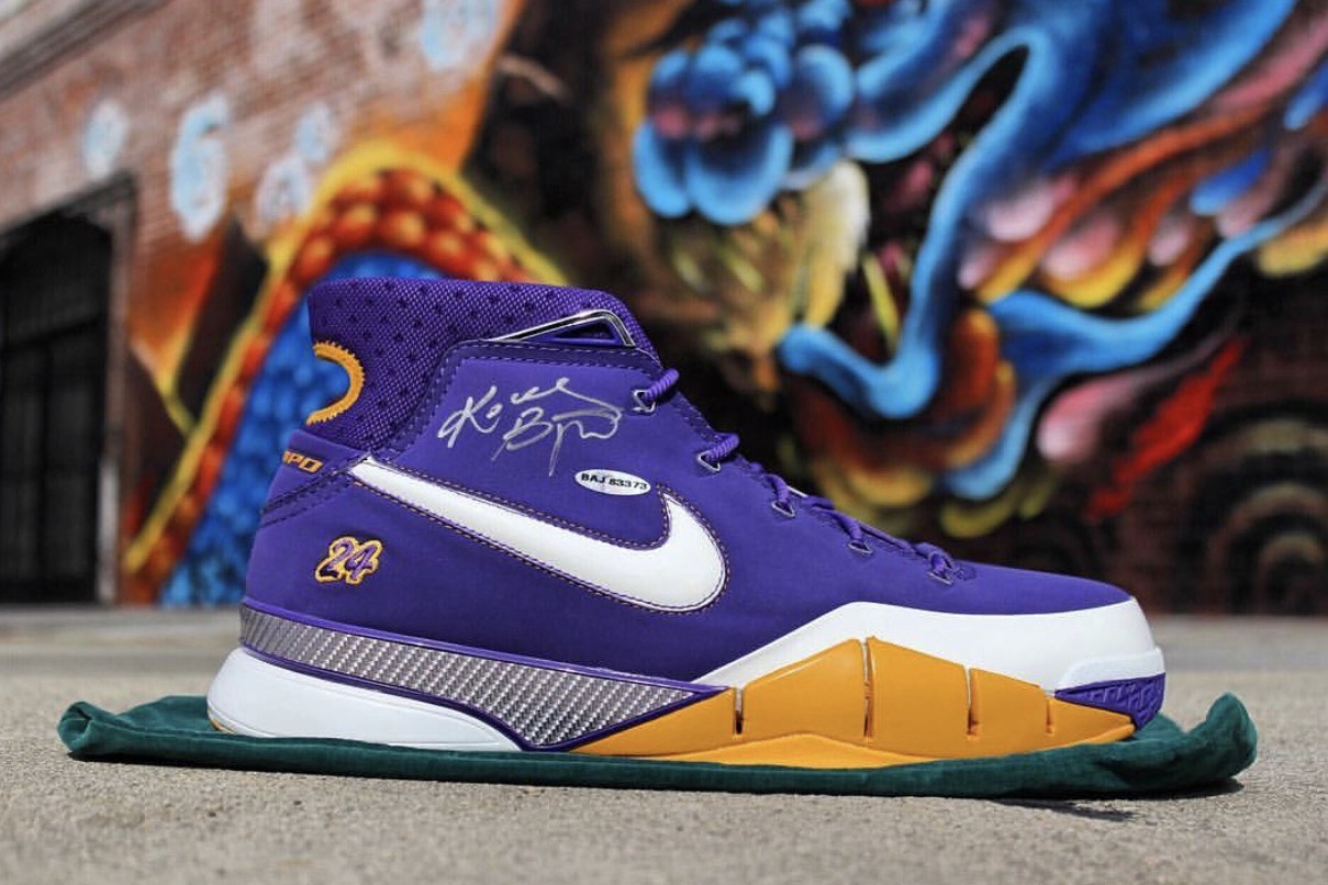 uda单签,一日紫金,终生湖人#紫金色9099 #dunk紫金 #我的科比鞋款