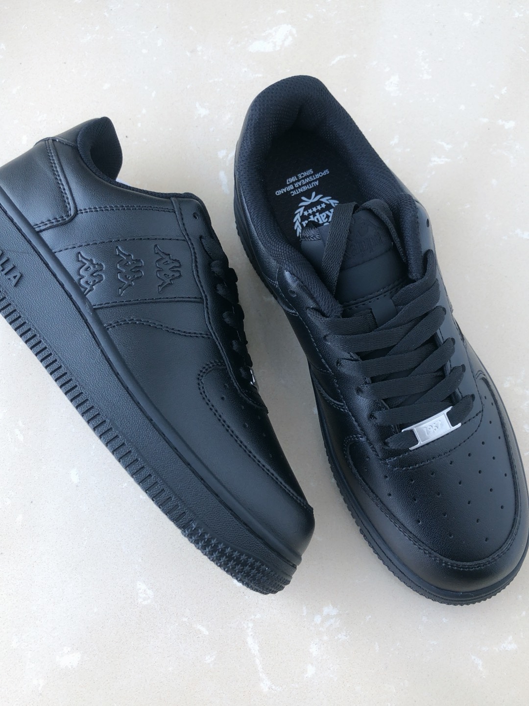 百穿不腻75好喜欢这双卡帕黑色系休闲鞋,太好搭了