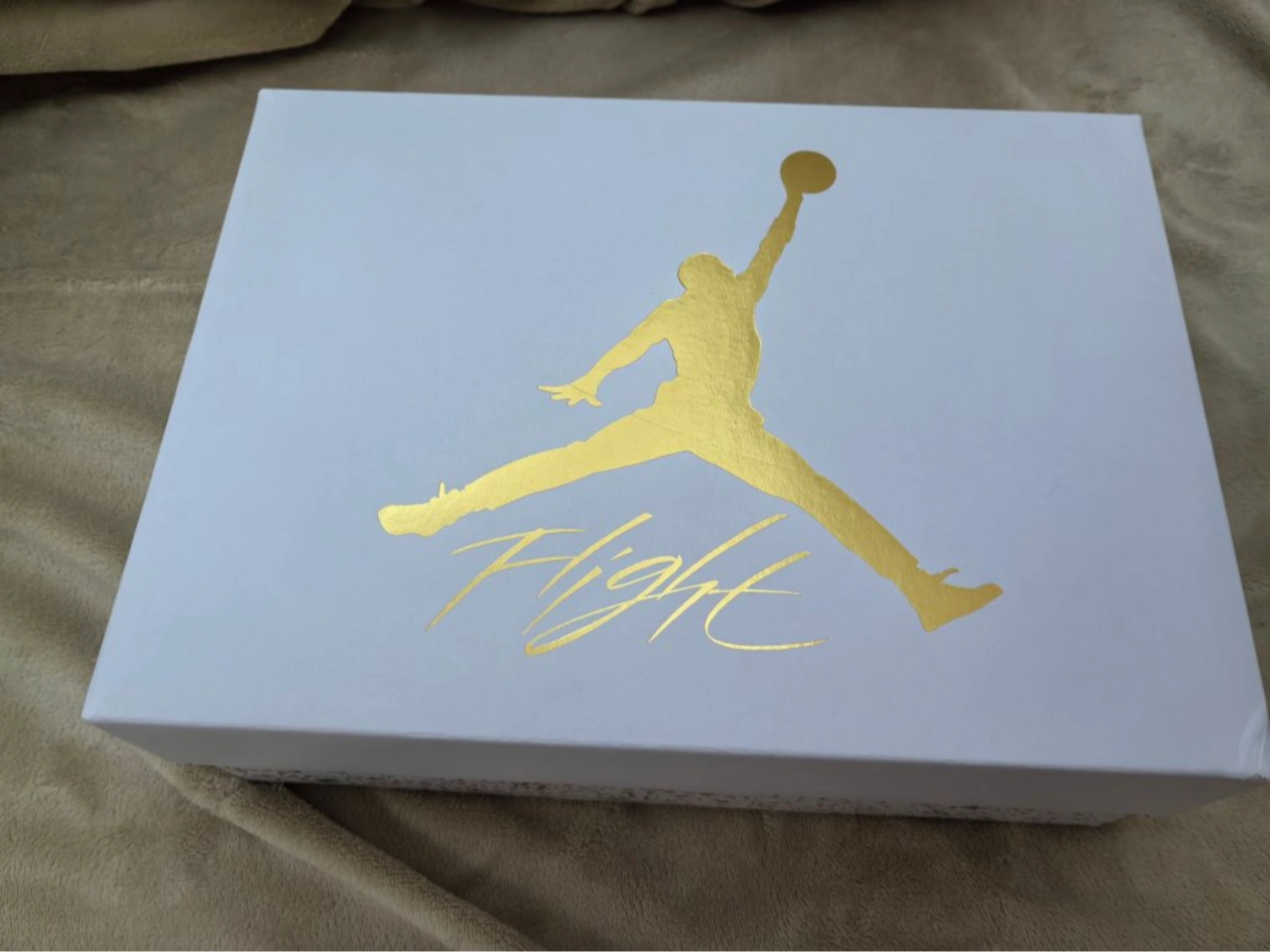 custom review-Air Jordan 4 WMNS 'Metallic Gold'
