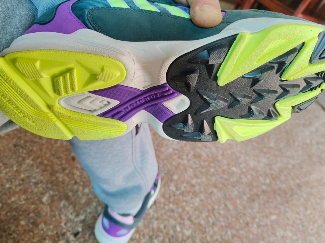 custom review-Adidas Originals YUNG 1 Legend Ivy Hi Res Yellow Non Slip Lightweight Low Top Footwear Unisex Gray