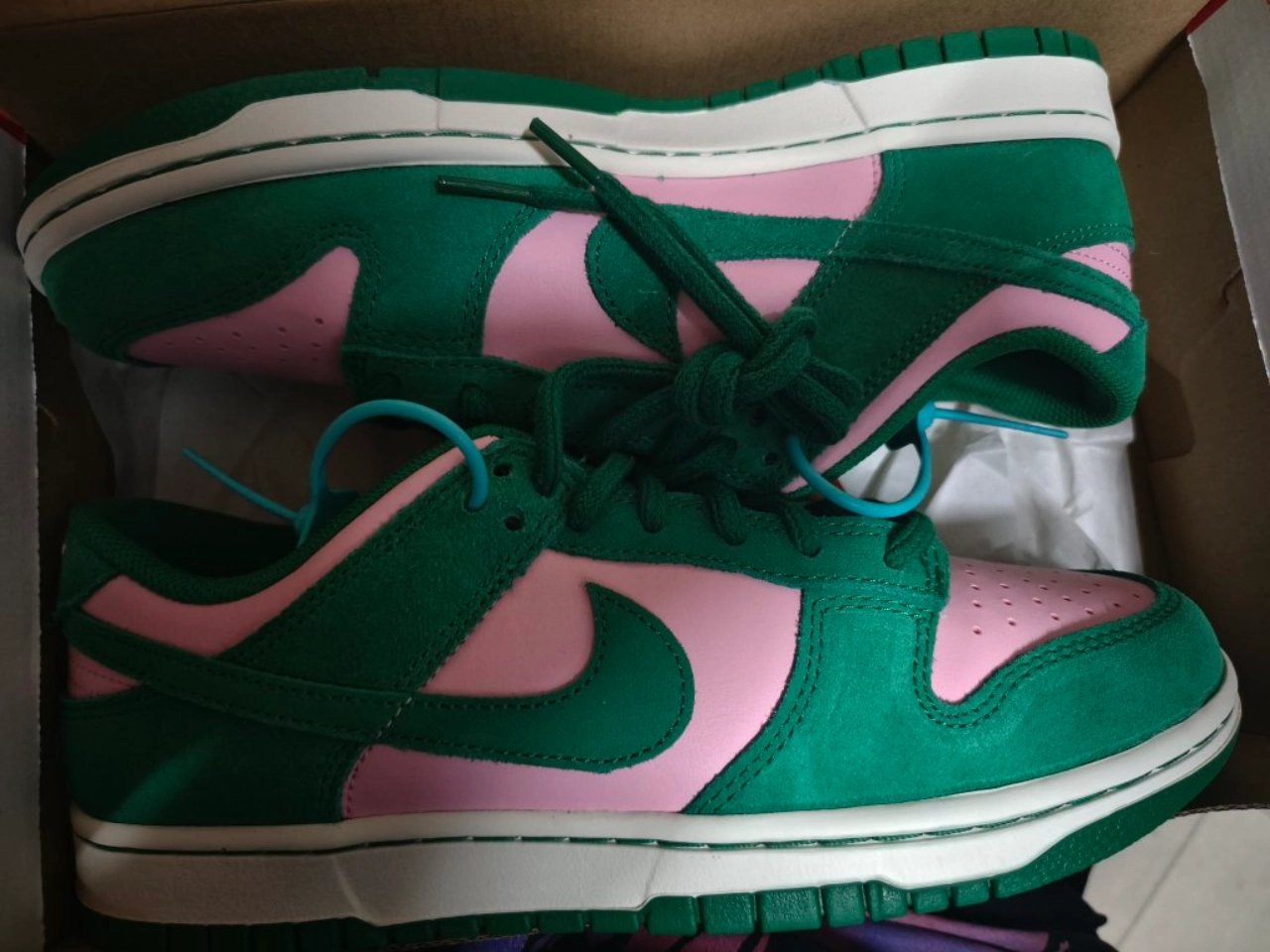 custom review-Nike Dunk Low Retro SE Medium Soft Pink Malachite