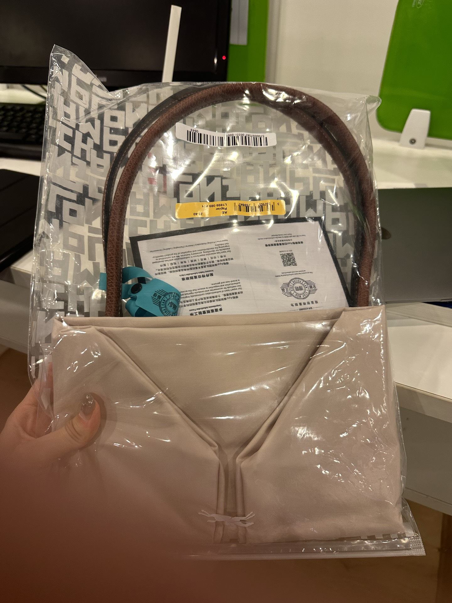 custom review-LONGCHAMP Холст Сумка для покупок Пельмени Сумка Плечевая Сумка Большая Женская Бумага Цвет
