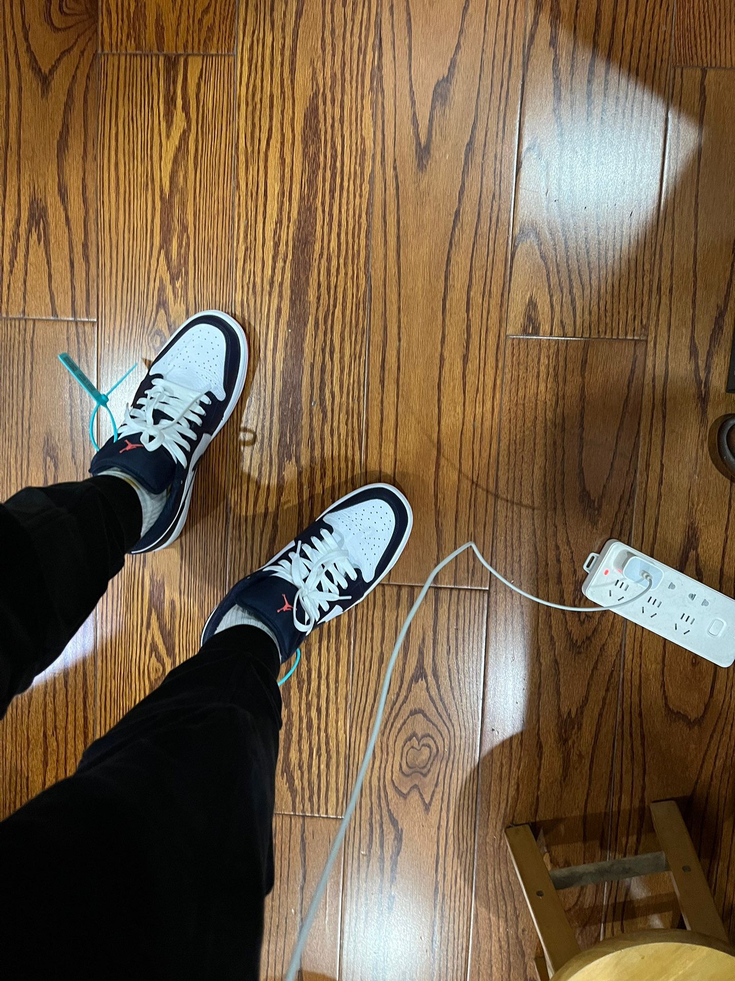 custom review-JORDAN 1 Low Obsidian Ember Glow