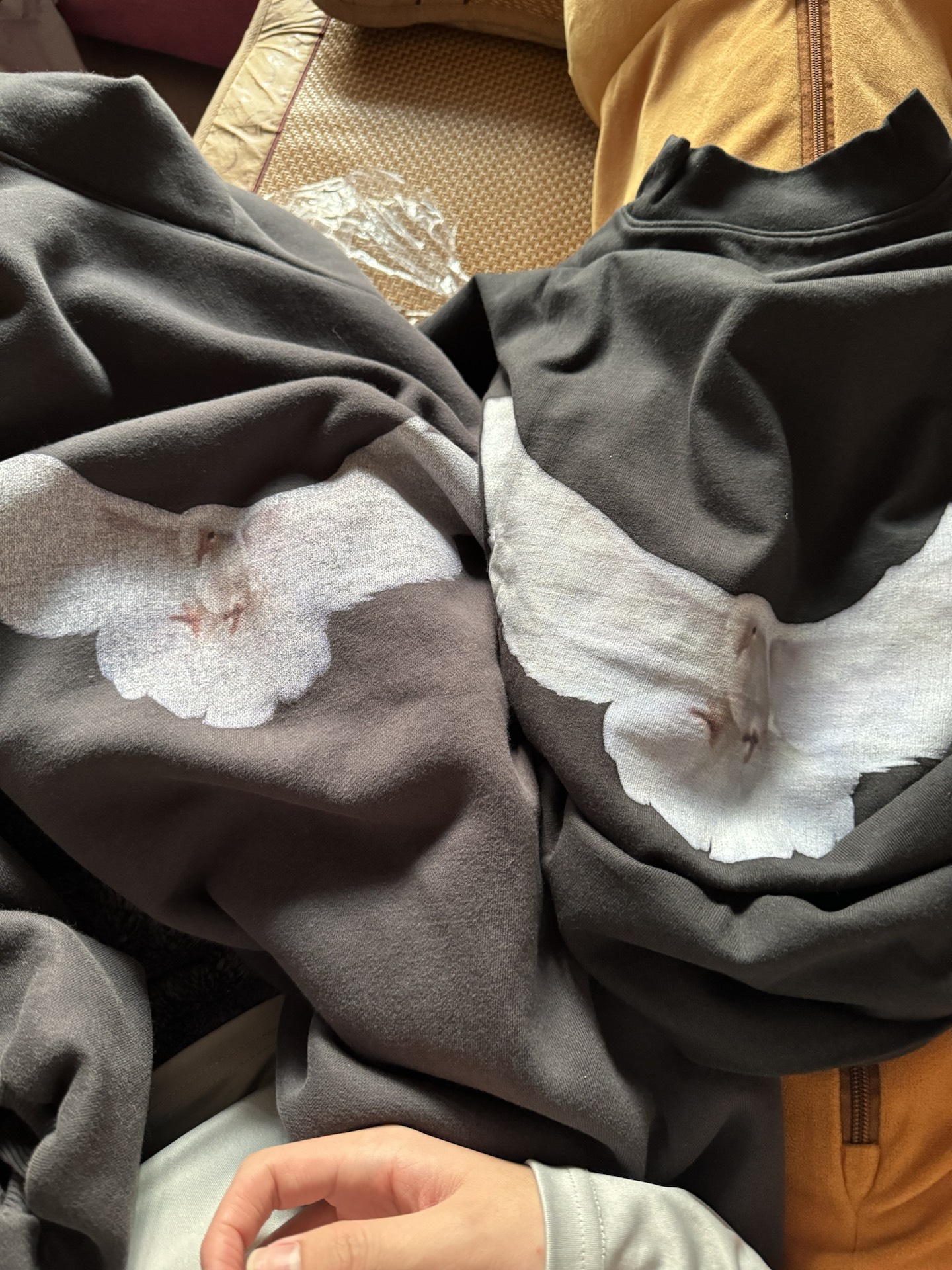 custom review-YEEZY Gap Dove No Seam Tee Black