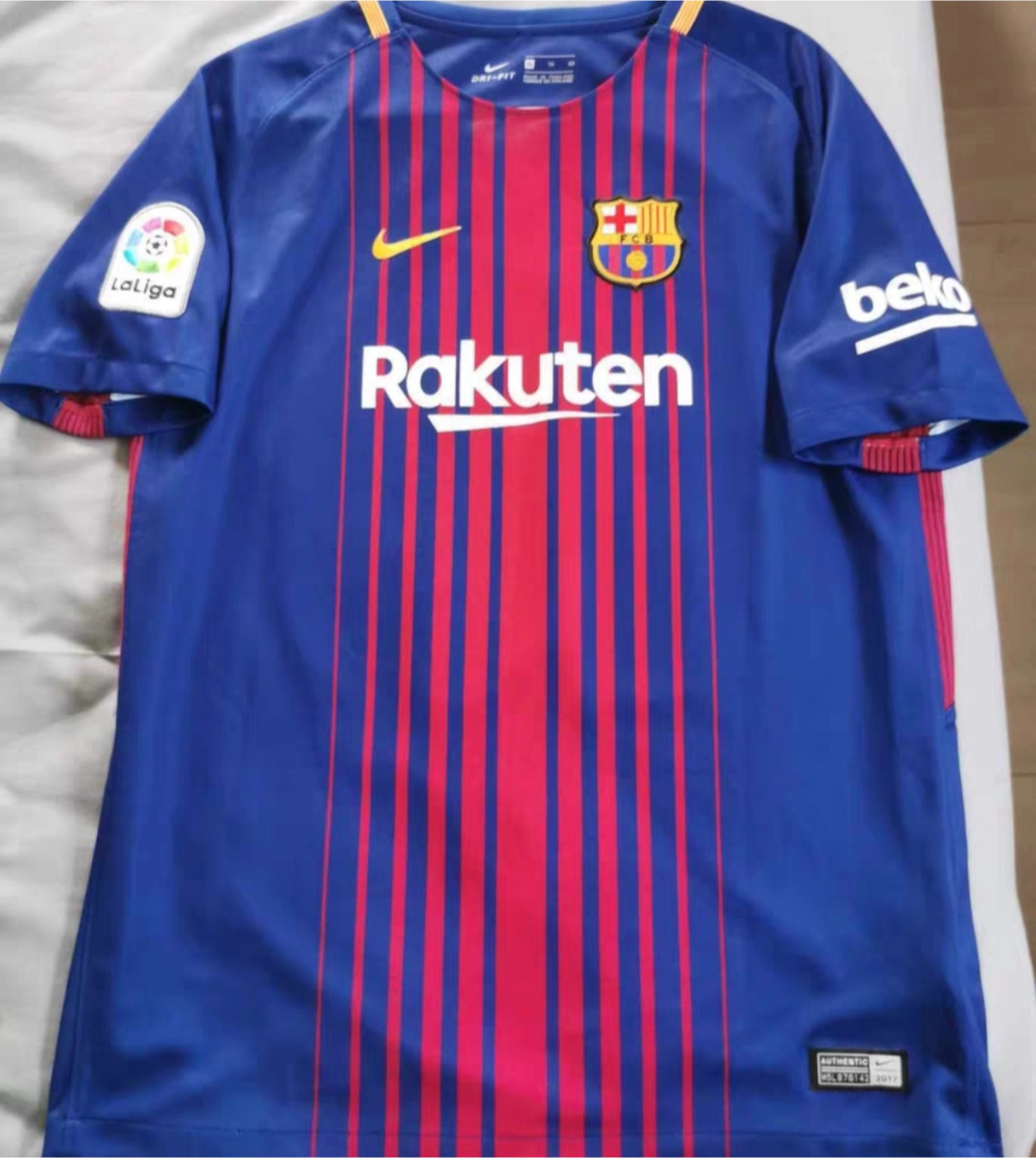 还有人喜欢他吗?巴萨1718赛季主场球迷版球衣展示