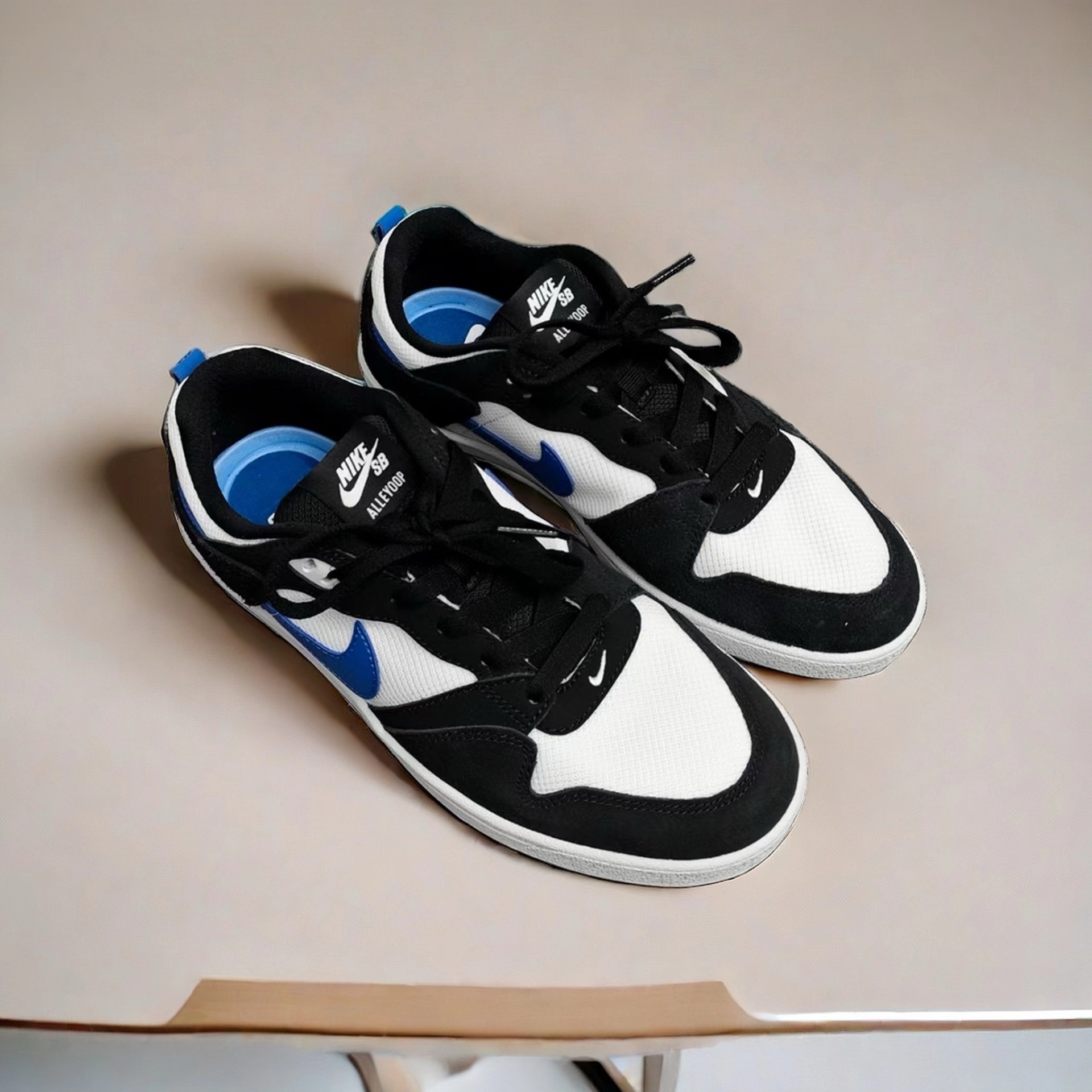 nike sb系列 白黑蓝 板鞋99