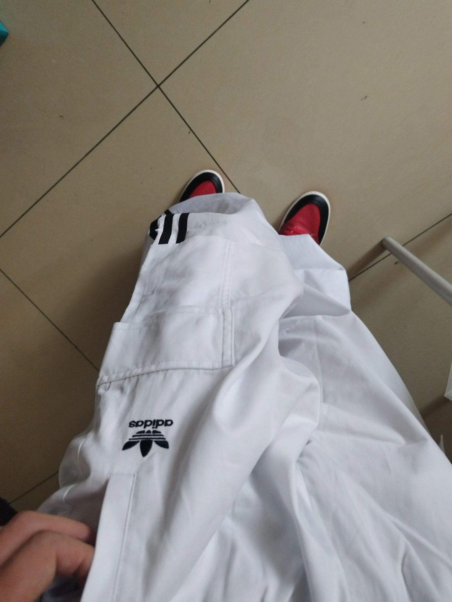 custom review-Adidas Originals 3 Stripes Cargo Брюки Вязаные Тренировочные Женские Белые