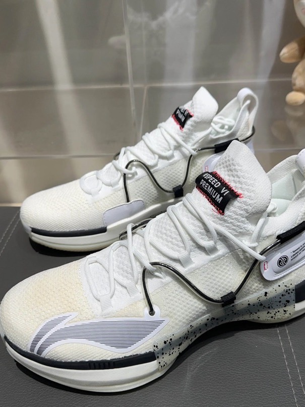 闪击6 奥利奥94篮球鞋