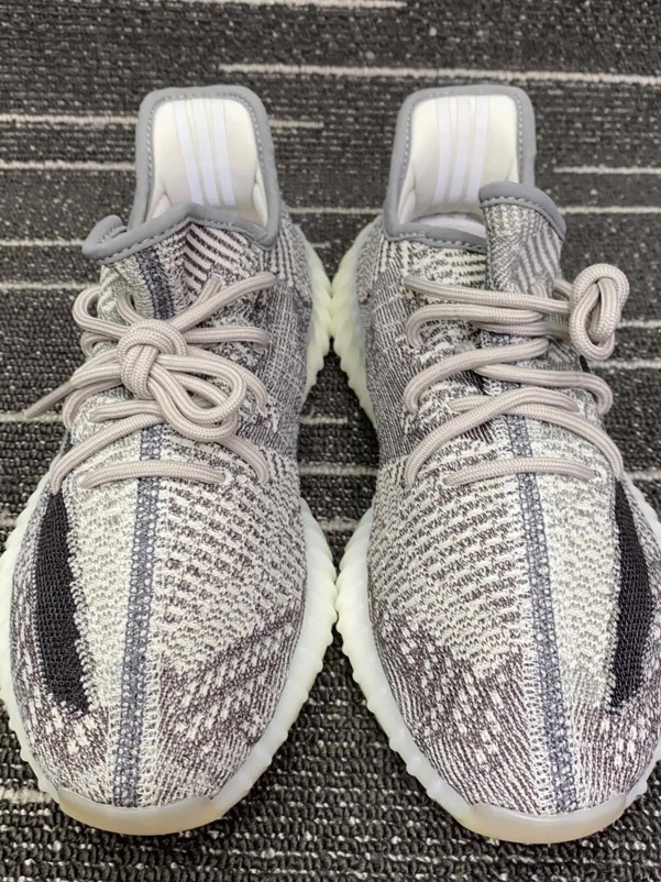 黑芝麻yeezy350